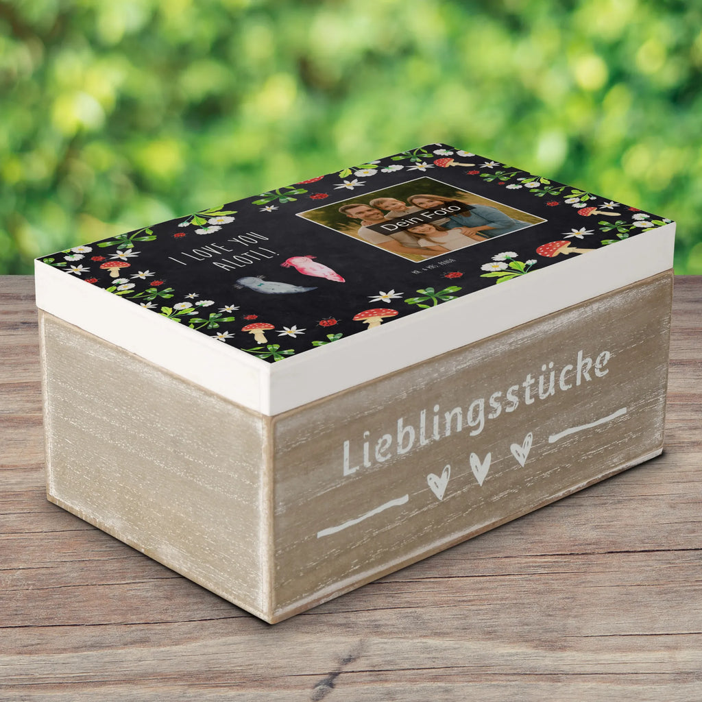 Personalisierte Foto Holzkiste Axolotl Liebe Personalisierte Foto Holzkiste, Liebe, Partner, Freund, Freundin, Ehemann, Ehefrau, Heiraten, Verlobung, Heiratsantrag, Liebesgeschenk, Jahrestag, Hocheitstag, Geschenk für Freundin, Geschenk für Frauen, Mitbringsel, Valentinstag, für Ehemann, Hochzeitstag, für Männer, Geschenk für Partner, Liebesbeweis