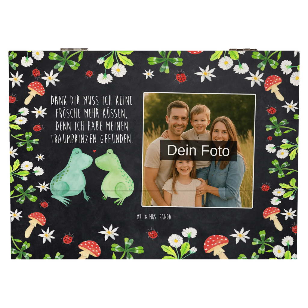 Personalizowana drewniana skrzynka na zdjęcia Żabia miłość Personalisierte Foto Holzkiste, Liebe, Partner, Freund, Freundin, Ehemann, Ehefrau, Heiraten, Verlobung, Heiratsantrag, Liebesgeschenk, Jahrestag, Hocheitstag, Frosch, Froschkönig, Verliebt, Hochzeitstag, Geschenk Hochzeit, Liebesbeweis, Fröschchen, Verlobt, Verheiratet, Frösche, Geschenk Freundin, Geschenk Freund