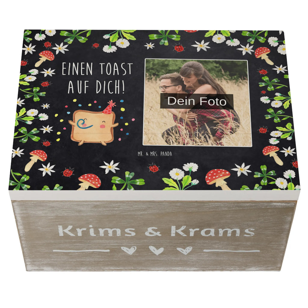Personalisierte Foto Holzkiste Toast Party Personalisierte Foto Holzkiste, Liebe, Partner, Freund, Freundin, Ehemann, Ehefrau, Heiraten, Verlobung, Heiratsantrag, Liebesgeschenk, Jahrestag, Hocheitstag, Geschenk für Freundin, Mitbringsel, für Ehemann, Valentinstag, Geschenk für Frauen, Hochzeitstag, Geschenk für Partner, für Männer, Liebesbeweis