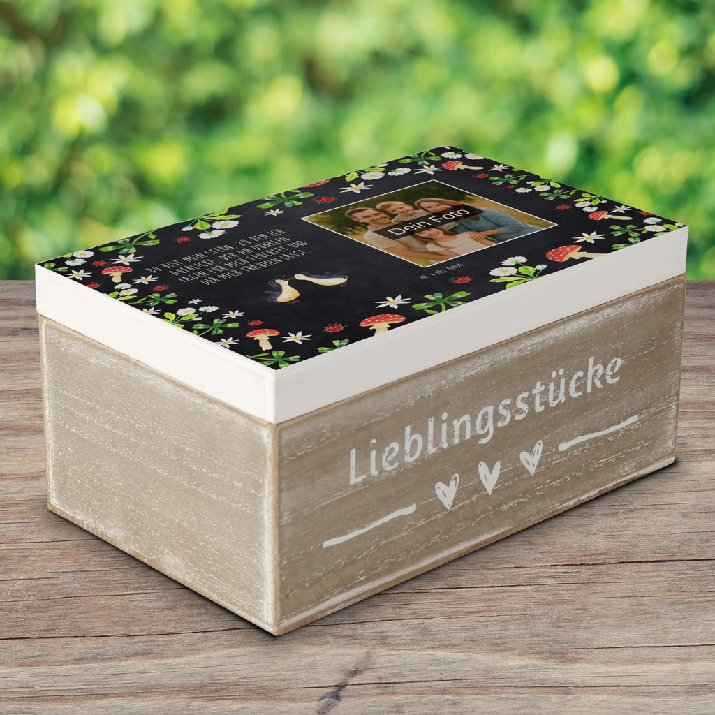 Personalisierte Foto Holzkiste Pinguin Liebe Personalisierte Foto Holzkiste, Liebe, Partner, Freund, Freundin, Ehemann, Ehefrau, Heiraten, Verlobung, Heiratsantrag, Liebesgeschenk, Jahrestag, Hocheitstag, Gastgeschenk, Geschenk Freund, Pinguin Liebe, Pinguin, Pinguinpaar, Geschenk Freundin, Pinguine, Pärchen. Liebespaar, Hochzeitstag, Verlobte, Hochzeit, Liebesbeweis, Liebesspruch, Verlobter, Love, Pinguin Paar, Geschenkidee, Paar, Geschenk Hochzeitstag