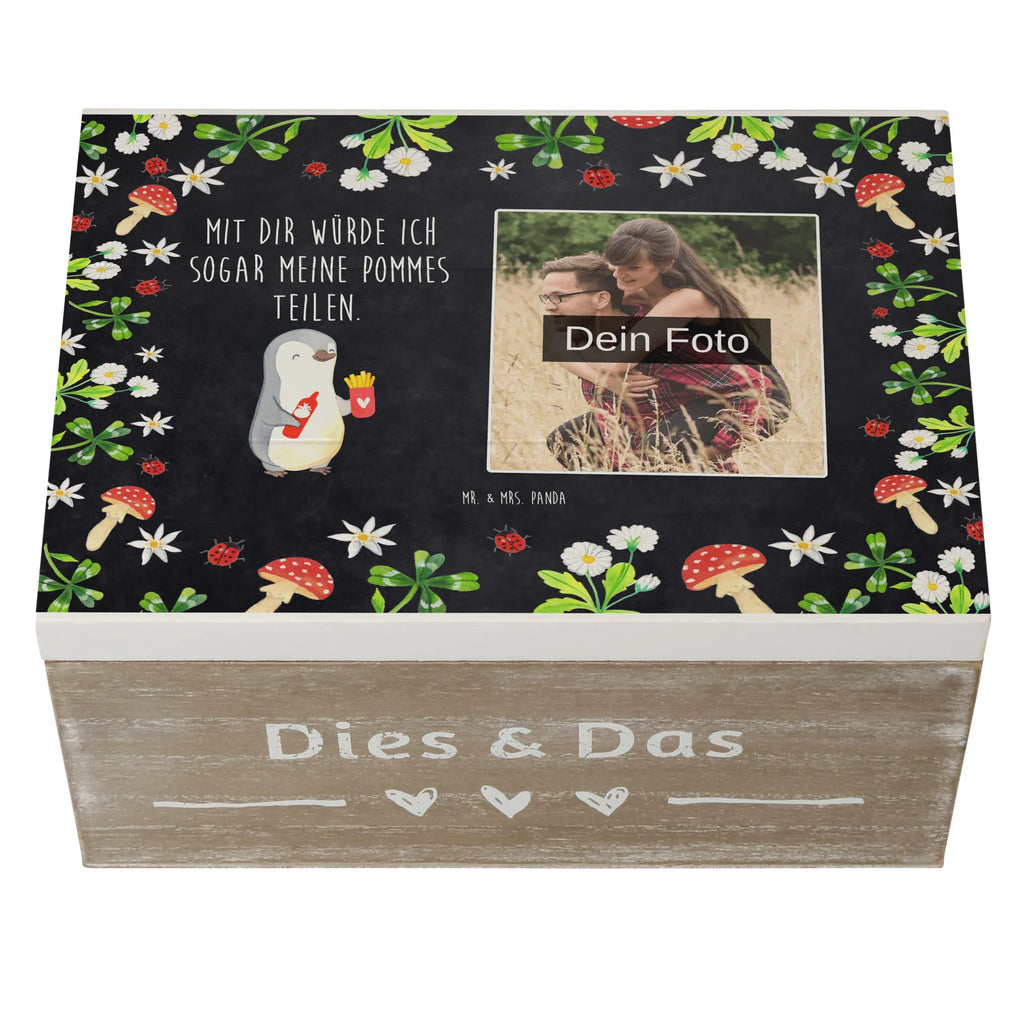 Personalisierte Foto Holzkiste Pinguin Pommes Personalisierte Foto Holzkiste, Liebe, Partner, Freund, Freundin, Ehemann, Ehefrau, Heiraten, Verlobung, Heiratsantrag, Liebesgeschenk, Jahrestag, Hocheitstag, Geschenk für Partner, Hochzeitstag, für Männer, Liebesbeweis, Valentinstag, für Ehemann, Geschenk für Freundin, Mitbringsel, Geschenk für Frauen
