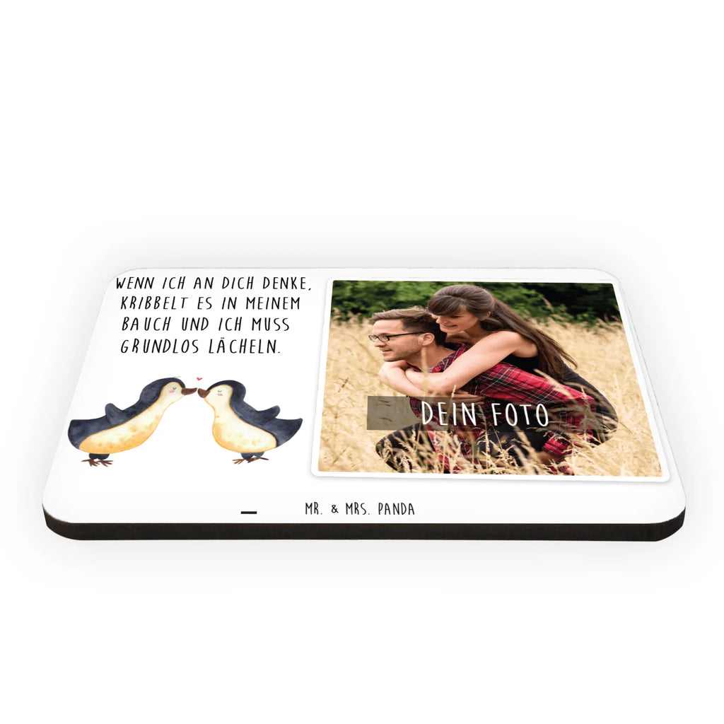 Personalisierter Foto Magnet Pinguine Kuss Personalisierter Foto Magnet, Liebe, Partner, Freund, Freundin, Ehemann, Ehefrau, Heiraten, Verlobung, Heiratsantrag, Liebesgeschenk, Jahrestag, Hocheitstag, Geschenk für Freundin, Hochzeitstag, Mitbringsel, Valentinstag, Geschenk für Frauen, für Ehemann, Liebesbeweis, Geschenk für Partner, für Männer