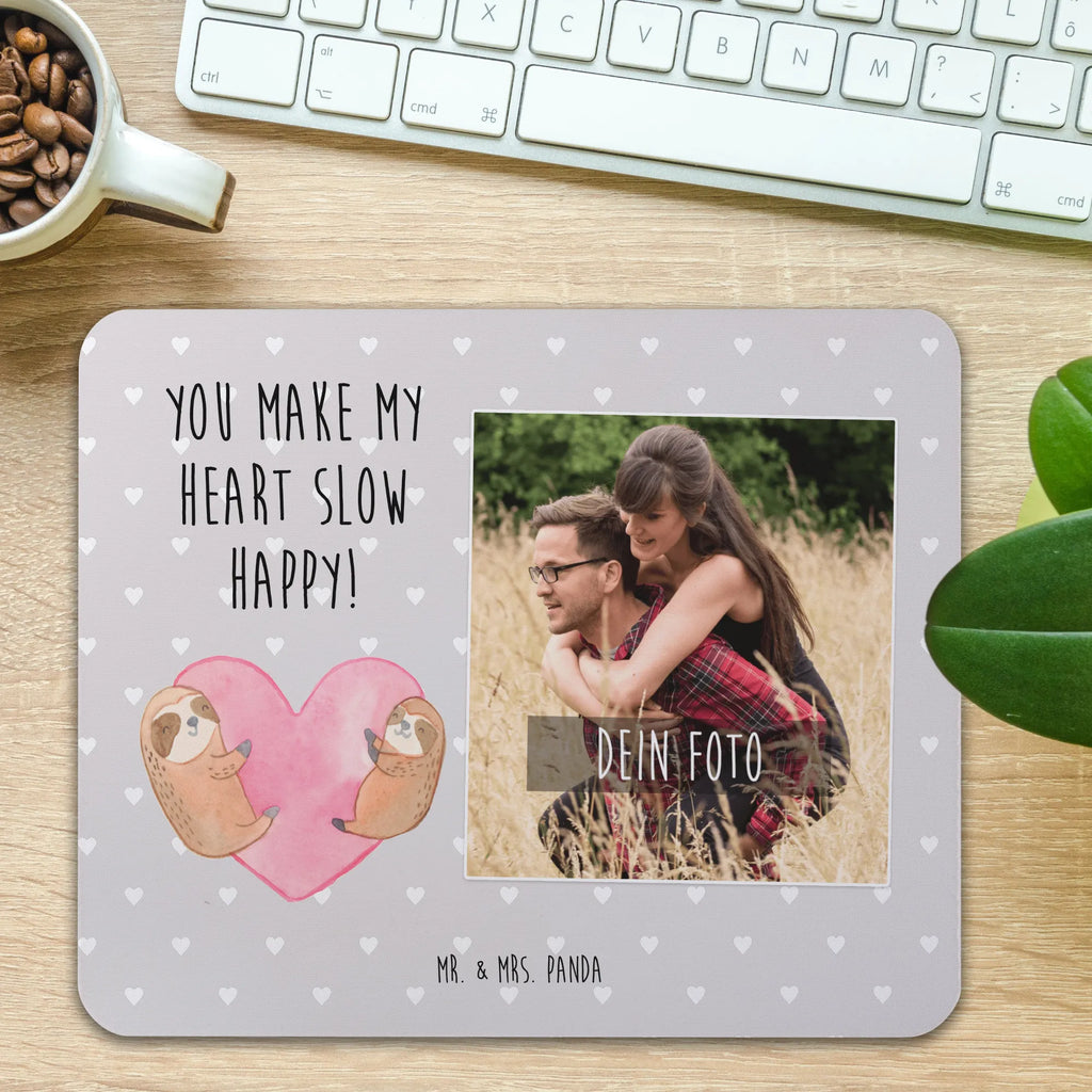 Personalisiertes Foto Mauspad Faultiere Herz Personalisiertes Foto Mauspad, Liebe, Partner, Freund, Freundin, Ehemann, Ehefrau, Heiraten, Verlobung, Heiratsantrag, Liebesgeschenk, Jahrestag, Hocheitstag, Geschenk für Partner, Hochzeitstag, für Ehemann, Valentinstag, Mitbringsel, für Männer, Geschenk für Freundin, Geschenk für Frauen, Liebesbeweis