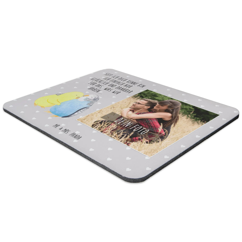 Personalized Photo Mousepad Parakeets in love Personalisiertes Foto Mauspad, Liebe, Partner, Freund, Freundin, Ehemann, Ehefrau, Heiraten, Verlobung, Heiratsantrag, Liebesgeschenk, Jahrestag, Hocheitstag, Nähe, Wellensittich, Kuscheln, Vögel, Vertrauen
