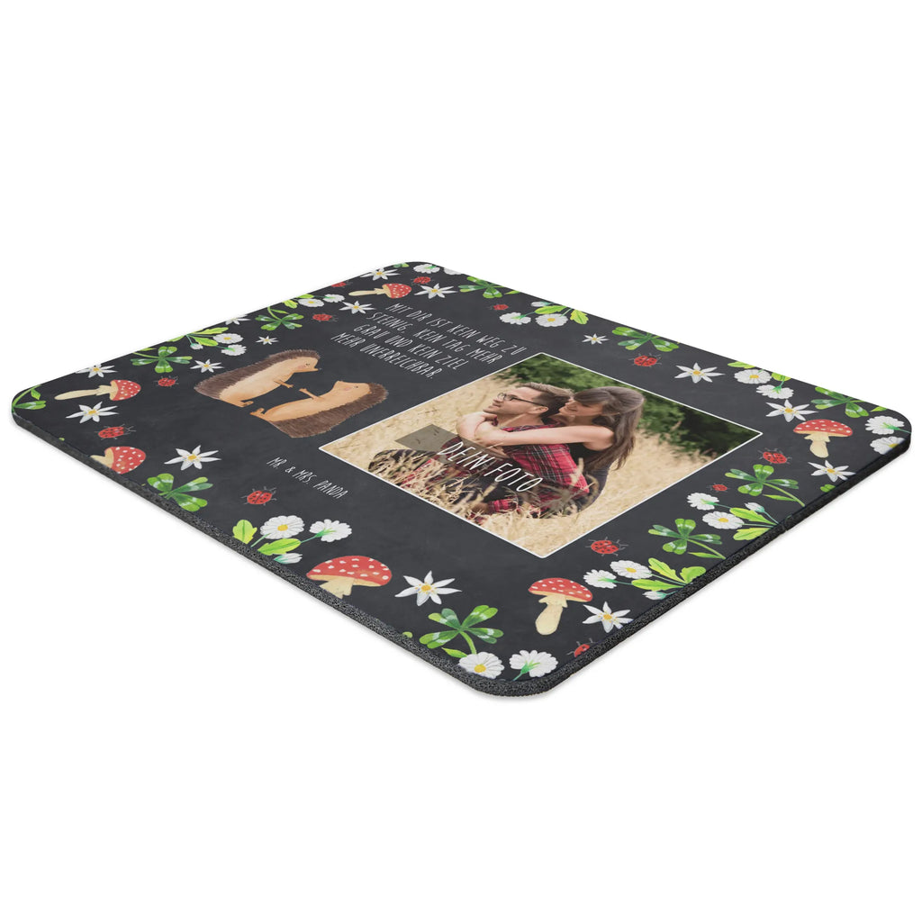 Personalized Photo Mousepad Hedgehogs in love Personalisiertes Foto Mauspad, Liebe, Partner, Freund, Freundin, Ehemann, Ehefrau, Heiraten, Verlobung, Heiratsantrag, Liebesgeschenk, Jahrestag, Hocheitstag, Geschenk, Igel, Verheiratet, Hochzeitstag, Verliebt, Verlobt, Liebesbeweis, Hochzeit