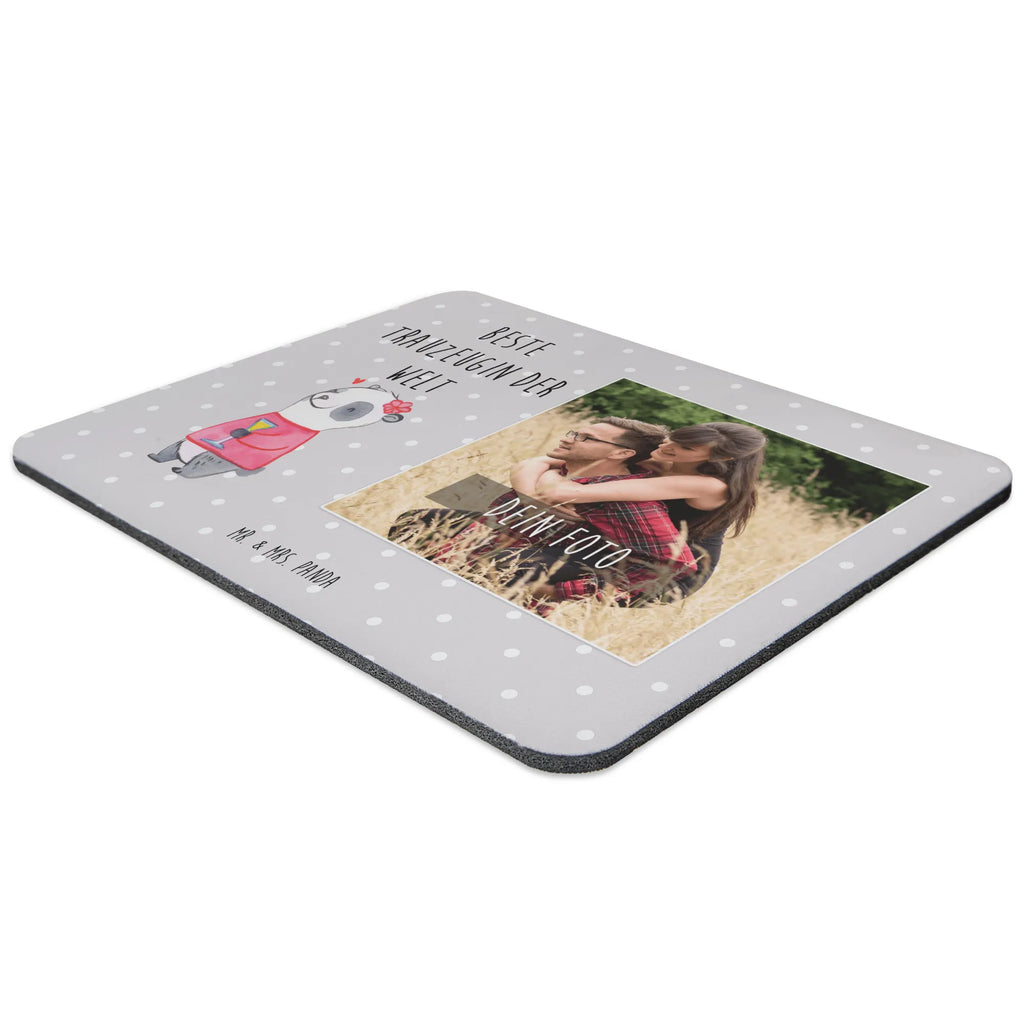 Personalisiertes Foto Mauspad Panda Beste Trauzeugin der Welt Personalisiertes Foto Mauspad, für, Dankeschön, Geschenk, Schenken, Geburtstag, Geburtstagsgeschenk, Geschenkidee, Danke, Bedanken, Mitbringsel, Freude machen, Geschenktipp, Standesamt, JGA, Trauzeugin, Kirche, Hochzeit, Freundin, Braut, Heirat, Trauung, Trauhzeugin