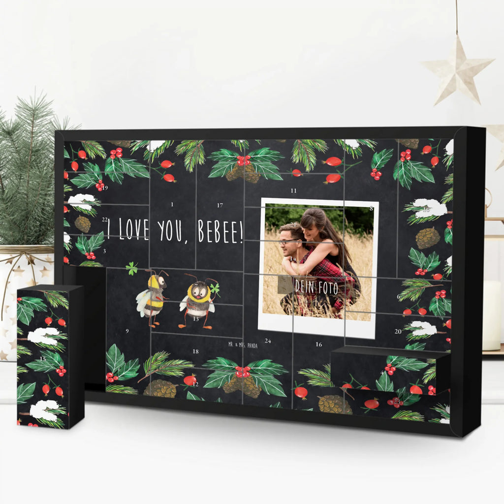 Personalisierter Befüllbarer Foto Adventskalender Bienen Paar Foto Adventskalender, Adventskalender mit Foto, Adventskalender mit Eigenem Bild, Weihnachtskalender mit Foto, Adventskalender Eigenes Foto, Personalisierter Adventskalender, Personalisierter Befüllbarer Foto Adventskalender, Freundin, Freund, Liebe, Liebesgeschenk, Jahrestag, Verlobung, Partner, Ehemann, Ehefrau, Heiraten, Heiratsantrag, Hocheitstag, für Männer, Geschenk für Partner, Valentinstag, für Ehemann, Geschenk für Freundin, Verliebte Schildkröten, Geschenk für Frauen, Liebesbeweis, Mitbringsel, Schildkröten, Hochzeitstag