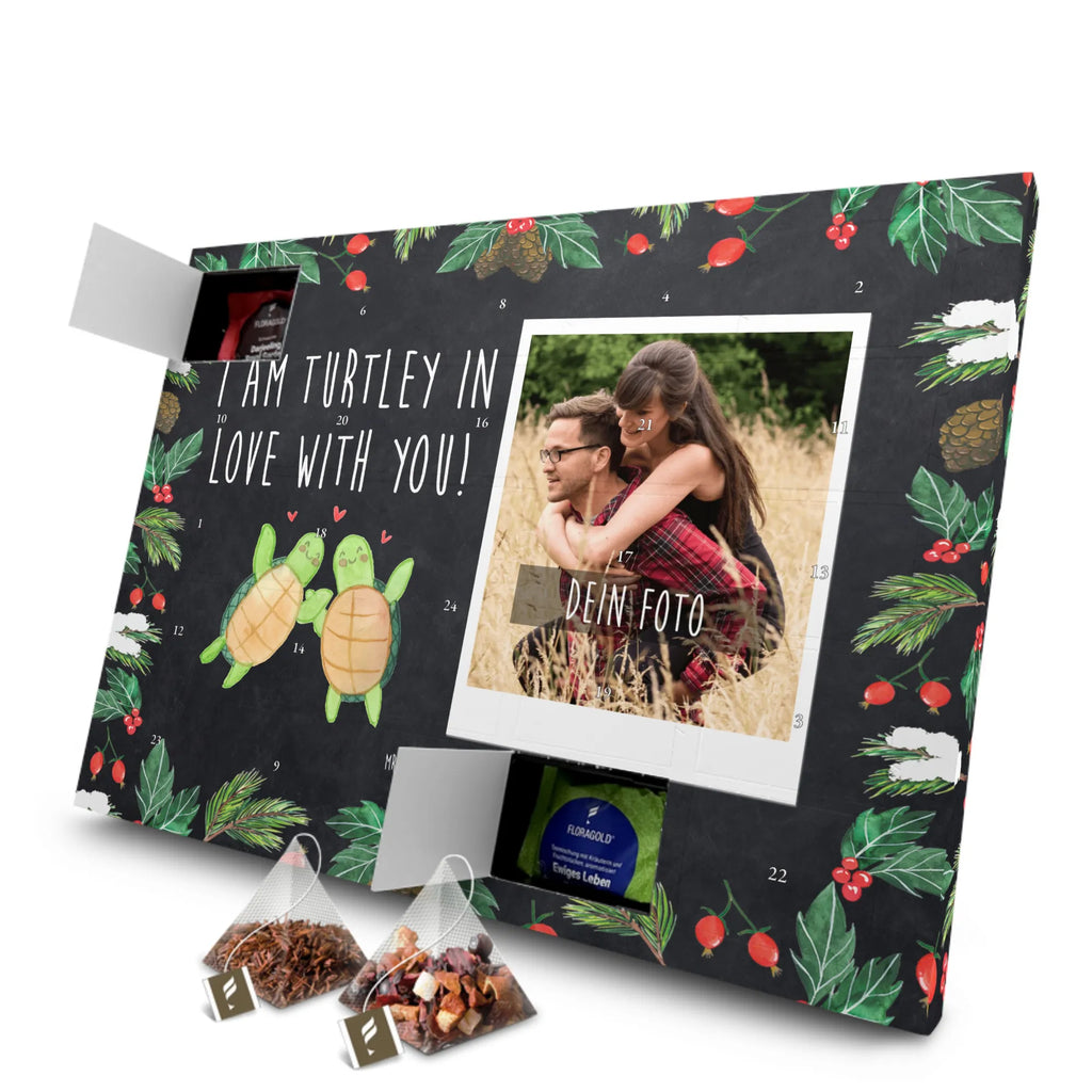 Personalisierter Tee Foto Adventskalender Schildkröten Paar Personalisierter Tee Foto Adventskalender, Freundin, Freund, Liebe, Liebesgeschenk, Jahrestag, Verlobung, Partner, Ehemann, Ehefrau, Heiraten, Heiratsantrag, Hocheitstag, Liebesbeweis, Geschenk für Partner, für Männer, Mitbringsel, Hochzeitstag, für Ehemann, Geschenk für Freundin, Valentinstag, Geschenk für Frauen