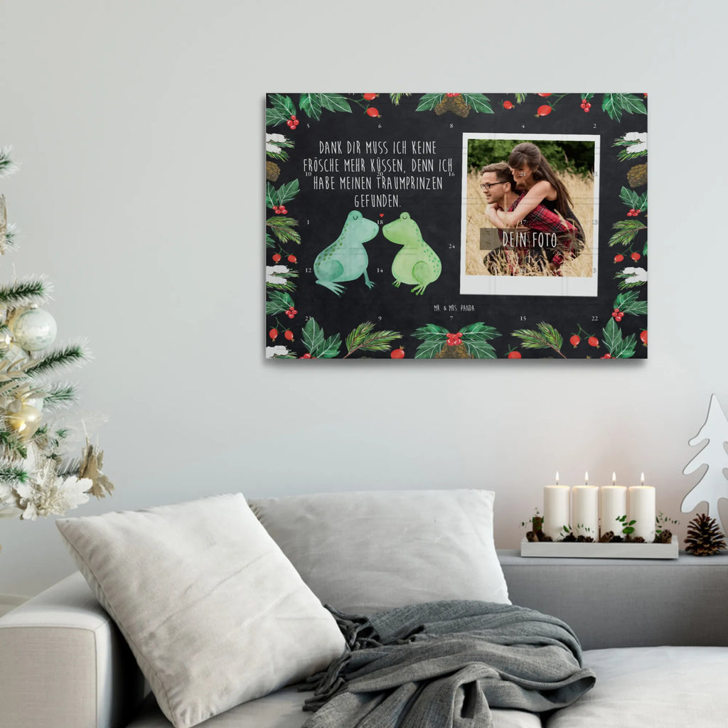 Personalisierter Tee Foto Adventskalender Frosch Liebe Personalisierter Tee Foto Adventskalender, Freundin, Freund, Liebe, Liebesgeschenk, Jahrestag, Verlobung, Partner, Ehemann, Ehefrau, Heiraten, Heiratsantrag, Hocheitstag, Geschenk Hochzeit, Geschenk Freund, Geschenk Freundin, Frösche, Froschkönig, Frosch, Verheiratet, Fröschchen, Verliebt, Verlobt, Hochzeitstag, Liebesbeweis