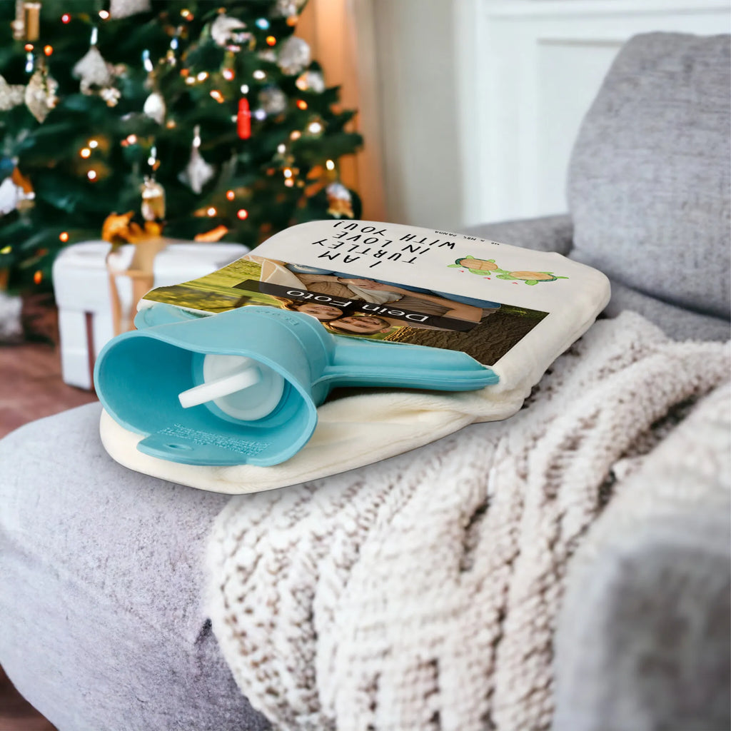 Personalisierte Foto Wärmflasche Schildkröten Paar Personalisierte Foto Wärmflasche, Liebe, Partner, Freund, Freundin, Ehemann, Ehefrau, Heiraten, Verlobung, Heiratsantrag, Liebesgeschenk, Jahrestag, Hocheitstag, Geschenk für Frauen, Hochzeitstag, Geschenk für Partner, Valentinstag, Geschenk für Freundin, Liebesbeweis, für Ehemann, für Männer, Mitbringsel