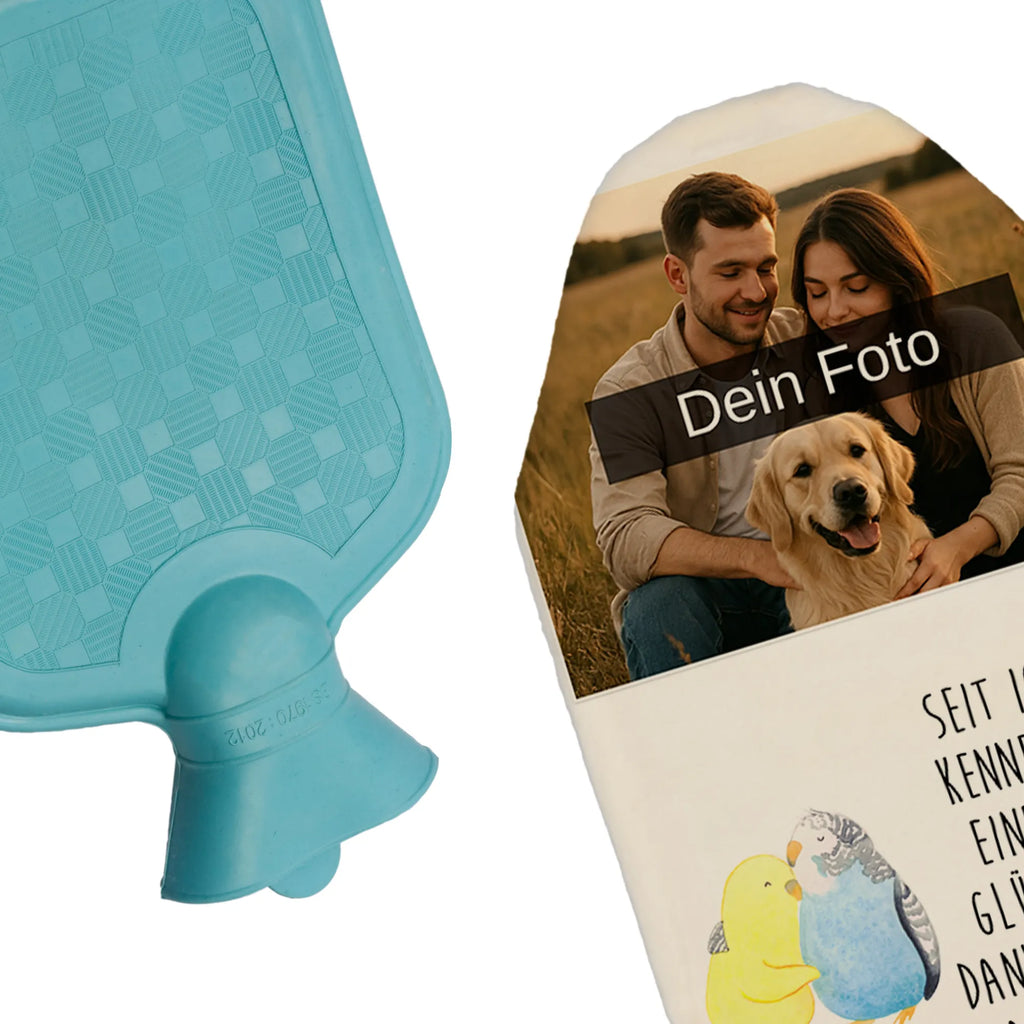 Personalisierte Foto Wärmflasche Wellensittich Liebe Personalisierte Foto Wärmflasche, Liebe, Partner, Freund, Freundin, Ehemann, Ehefrau, Heiraten, Verlobung, Heiratsantrag, Liebesgeschenk, Jahrestag, Hocheitstag, Vögel, Wellensittich, Kuscheln, Vertrauen, Nähe