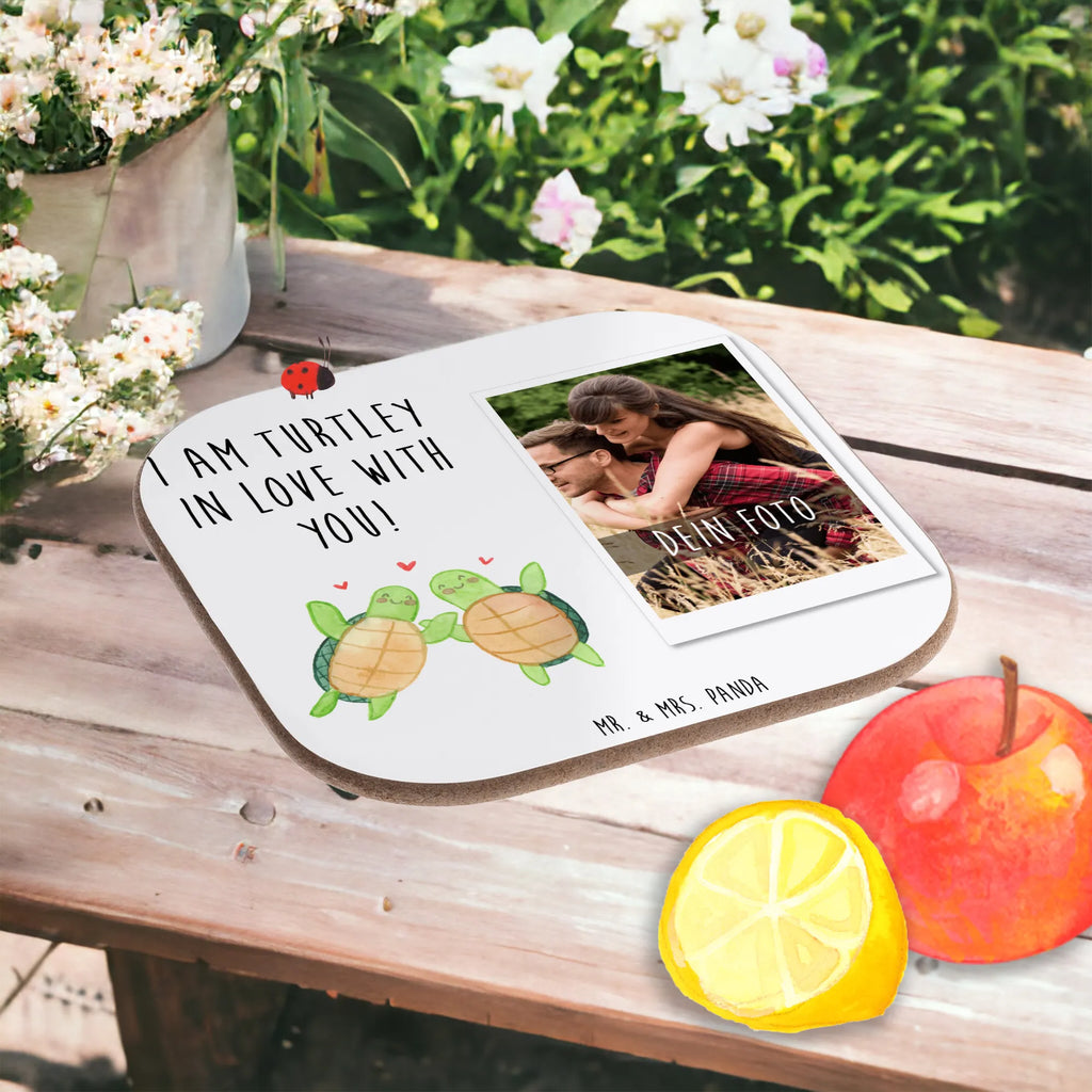 Personalisierter Foto Untersetzer Schildkröten Paar Personalisierter Foto Untersetzer, Liebe, Partner, Freund, Freundin, Ehemann, Ehefrau, Heiraten, Verlobung, Heiratsantrag, Liebesgeschenk, Jahrestag, Hocheitstag, Geschenk für Freundin, Mitbringsel, Hochzeitstag, Valentinstag, Liebesbeweis, für Ehemann, für Männer, Geschenk für Frauen, Geschenk für Partner