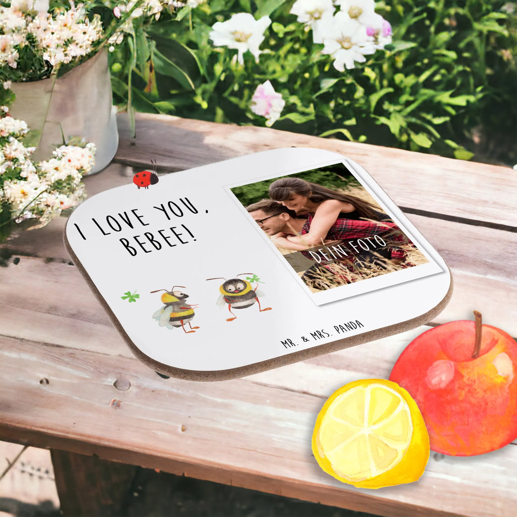 Personalisierter Foto Untersetzer Bienen Paar Personalisierter Foto Untersetzer, Liebe, Partner, Freund, Freundin, Ehemann, Ehefrau, Heiraten, Verlobung, Heiratsantrag, Liebesgeschenk, Jahrestag, Hocheitstag, Liebesbeweis, für Männer, verliebte Schildkröten, Valentinstag, Geschenk für Partner, Schildkröten, Geschenk für Freundin, für Ehemann, Geschenk für Frauen, Mitbringsel, Hochzeitstag
