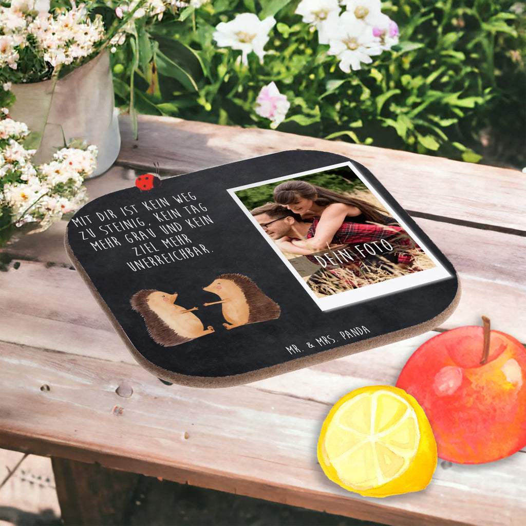 Personalisierter Foto Untersetzer Igel Liebe Personalisierter Foto Untersetzer, Liebe, Partner, Freund, Freundin, Ehemann, Ehefrau, Heiraten, Verlobung, Heiratsantrag, Liebesgeschenk, Jahrestag, Hocheitstag, Verlobt, Verheiratet, Liebesbeweis, Geschenk, Verliebt, Igel, Hochzeit, Hochzeitstag