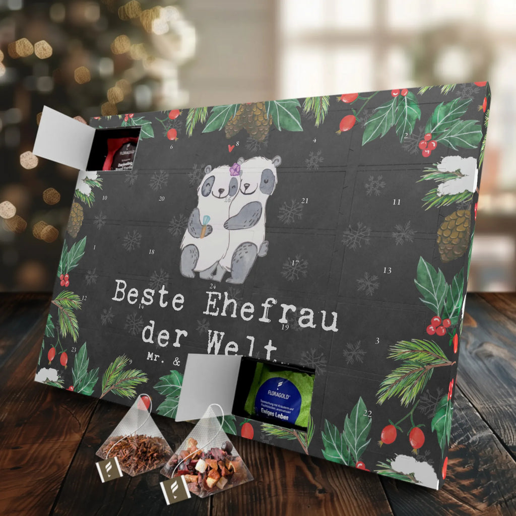 Tee Adventskalender Panda Beste Ehefrau der Welt Adventskalender, Adventskalender mit Tee, Tee Adventskalender, Geschenkidee, Geschenk, Schenken, Mitbringsel, Geburtstag, Geburtstagsgeschenk, für, Danke, Dankeschön, Bedanken, Freude machen, Geschenktipp, Partnerin, Ehepartner, Kleinigkeit, Traumfrau, Freundin, Beste, Hochzeit, Liebling, Ehe, Ehefrau, Frau, Braut, Lebensgefährtin, Gattin