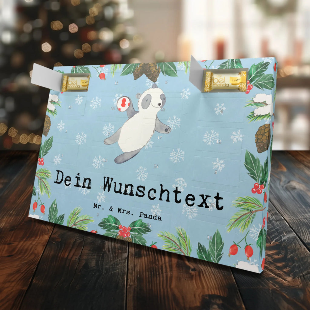 Personalisierter Marzipan Adventskalender Panda Handball spielen Personalisierter Marzipan Adventskalender, Geschenk, Sport, Sportart, Hobby, Schenken, Danke, Dankeschön, Auszeichnung, Gewinn, Sportler, Handball spielen, Handball Verein, Handball Club, Handball Turnier