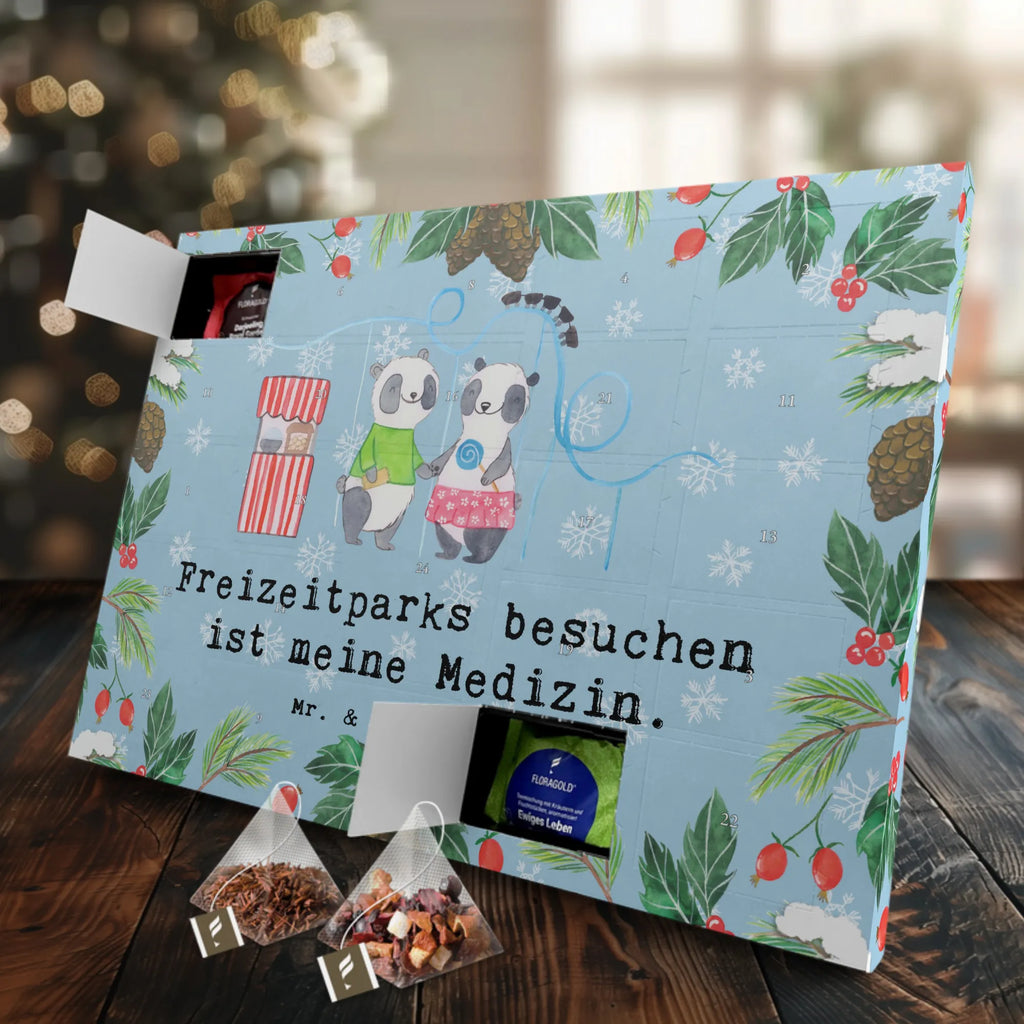  pandas visit amusement park Adventskalender mit Tee, Adventskalender, Tee Adventskalender, Geschenk, Schenken, Sport, Sportart, Hobby, Danke, Dankeschön, Auszeichnung, Gewinn, Sportler, Achterbahn fahren, Freizeitpark Besuchen