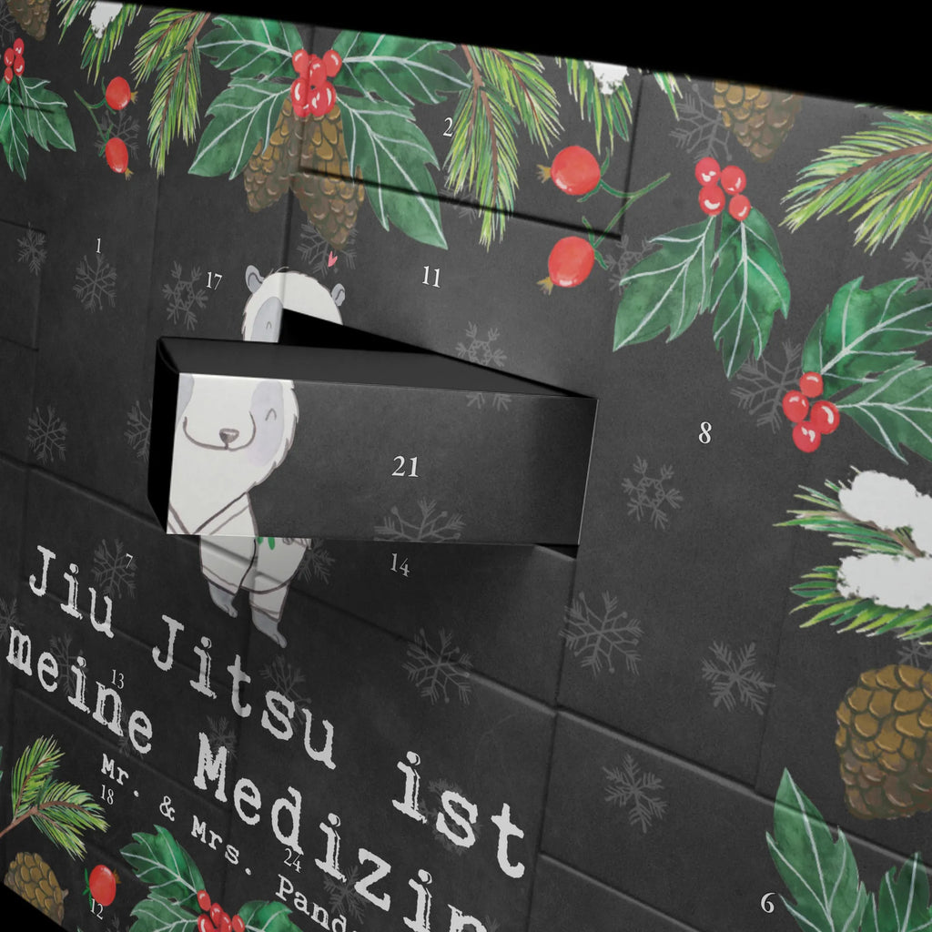 Befüllbarer Adventskalender Panda Jiu Jitsu Schachtel Adventskalender, Weihnachtskalender Zum Befüllen, Kalender Zum Befüllen, Adventskalender Deko, Erwachsenen Adventskalender, Befüllbarer Adventskalender, Adventskalender leer, Weihnachtskalender Boxen, Adventskalender Zum Befüllen, Adventskalender für Erwachsene, Adventskalender 24 Boxen, Adventskalender Schachteln, Adventskalender Boxen, Adventskalender Selbst Befüllen, Geschenke Adventskalender, Adventskalender mit 24 Schachteln, Adventskalender, Adventskalender Schachtel, Karton Adventskalender, Adventskalender Zum Selbst Befüllen, Adventskalender ohne Inhalt, Leerer Adventskalender, Adventskalender Box, Adventskalender Zum Aufstellen, Weihnachtskalender Schachteln, Weihnachtskalender, Adventskalender Karton, Bastel Adventskalender, Geschenkekalender, Tisch Adventskalender, Adventskalender Zum Füllen, Diy Adventskalender, Weihnachtskalender Selbst Befüllen, Geschenk, Schenken, Sport, Sportart, Hobby, Danke, Dankeschön, Auszeichnung, Gewinn, Sportler, Selbstverteidigung, Jiu Jitsu, Japanische Kampfkunst