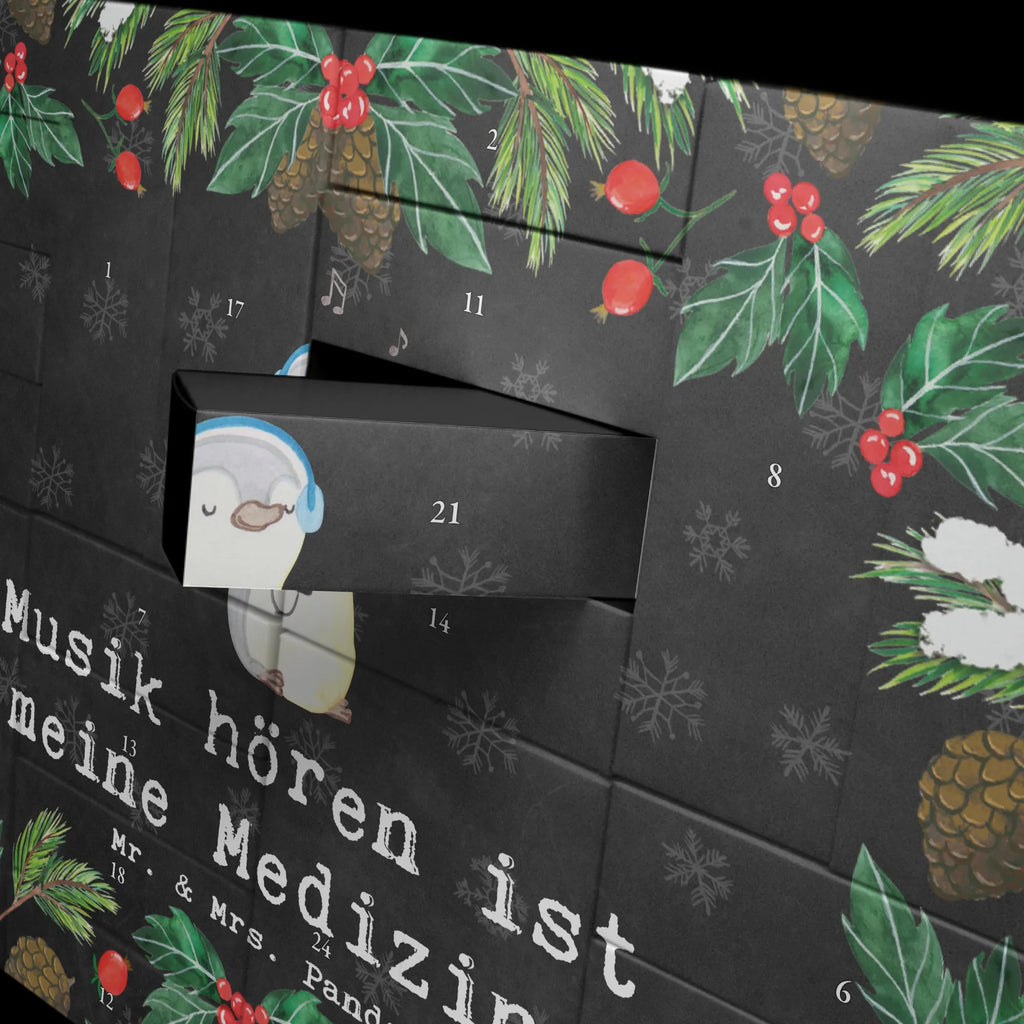 Befüllbarer Adventskalender Pinguin Musik hören Geschenkekalender, Adventskalender Box, Adventskalender Selbst Befüllen, Adventskalender Zum Aufstellen, Tisch Adventskalender, Adventskalender Schachteln, Adventskalender mit 24 Schachteln, Bastel Adventskalender, Adventskalender leer, Befüllbarer Adventskalender, Weihnachtskalender Schachteln, Adventskalender, Weihnachtskalender Boxen, Leerer Adventskalender, Adventskalender 24 Boxen, Kalender Zum Befüllen, Erwachsenen Adventskalender, Weihnachtskalender, Adventskalender Boxen, Adventskalender Karton, Geschenke Adventskalender, Weihnachtskalender Selbst Befüllen, Adventskalender Zum Füllen, Adventskalender ohne Inhalt, Weihnachtskalender Zum Befüllen, Adventskalender Schachtel, Adventskalender für Erwachsene, Adventskalender Deko, Diy Adventskalender, Adventskalender Zum Selbst Befüllen, Schachtel Adventskalender, Adventskalender Zum Befüllen, Karton Adventskalender, Geschenk, Schenken, Sport, Sportart, Hobby, Danke, Dankeschön, Auszeichnung, Gewinn, Sportler, Musik hören, Lieblingssong