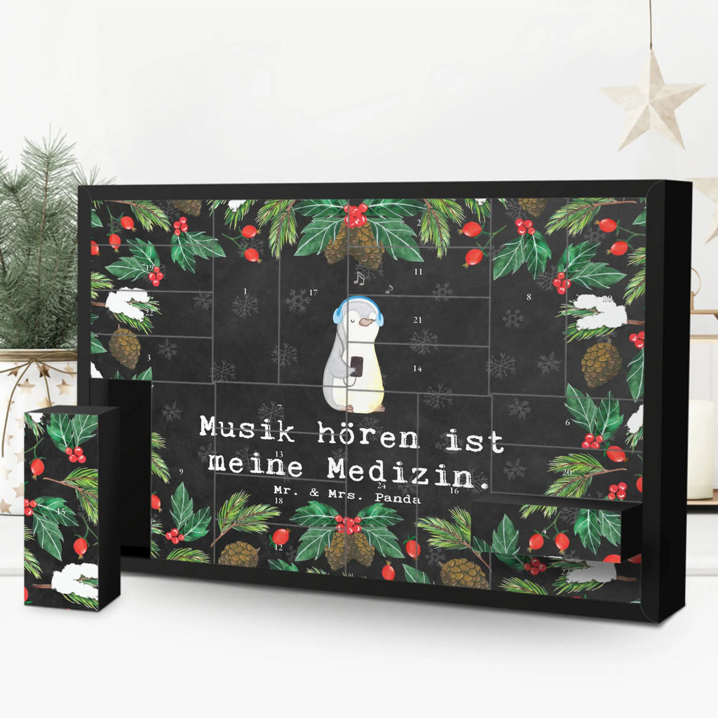 Befüllbarer Adventskalender Pinguin Musik hören Geschenkekalender, Adventskalender Box, Adventskalender Selbst Befüllen, Adventskalender Zum Aufstellen, Tisch Adventskalender, Adventskalender Schachteln, Adventskalender mit 24 Schachteln, Bastel Adventskalender, Adventskalender leer, Befüllbarer Adventskalender, Weihnachtskalender Schachteln, Adventskalender, Weihnachtskalender Boxen, Leerer Adventskalender, Adventskalender 24 Boxen, Kalender Zum Befüllen, Erwachsenen Adventskalender, Weihnachtskalender, Adventskalender Boxen, Adventskalender Karton, Geschenke Adventskalender, Weihnachtskalender Selbst Befüllen, Adventskalender Zum Füllen, Adventskalender ohne Inhalt, Weihnachtskalender Zum Befüllen, Adventskalender Schachtel, Adventskalender für Erwachsene, Adventskalender Deko, Diy Adventskalender, Adventskalender Zum Selbst Befüllen, Schachtel Adventskalender, Adventskalender Zum Befüllen, Karton Adventskalender, Geschenk, Schenken, Sport, Sportart, Hobby, Danke, Dankeschön, Auszeichnung, Gewinn, Sportler, Musik hören, Lieblingssong