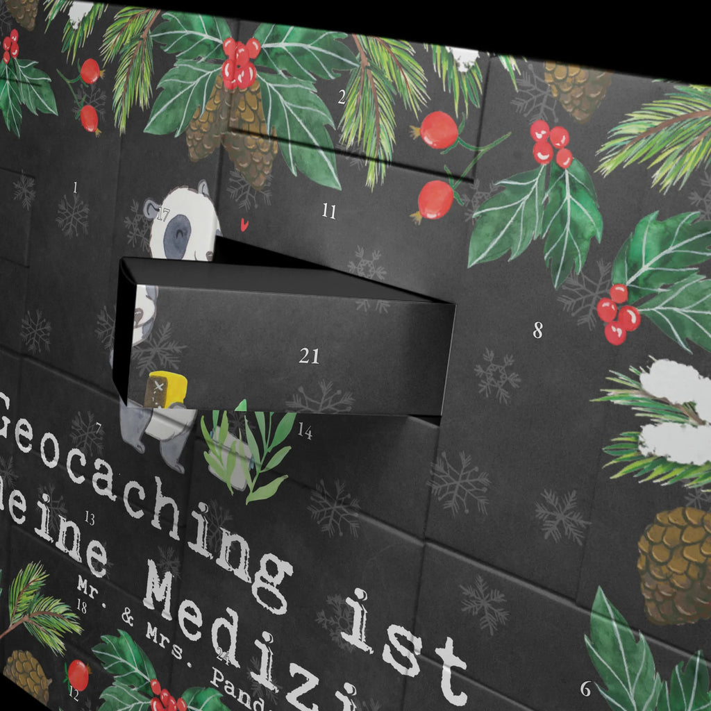 Befüllbarer Adventskalender Panda Geocaching Weihnachtskalender Boxen, Weihnachtskalender Schachteln, Adventskalender Selbst Befüllen, Befüllbarer Adventskalender, Adventskalender leer, Geschenke Adventskalender, Adventskalender ohne Inhalt, Erwachsenen Adventskalender, Schachtel Adventskalender, Adventskalender Karton, Geschenkekalender, Adventskalender Schachtel, Adventskalender Zum Füllen, Adventskalender Zum Aufstellen, Tisch Adventskalender, Weihnachtskalender, Adventskalender Schachteln, Adventskalender mit 24 Schachteln, Diy Adventskalender, Adventskalender 24 Boxen, Leerer Adventskalender, Adventskalender Deko, Adventskalender für Erwachsene, Weihnachtskalender Selbst Befüllen, Karton Adventskalender, Adventskalender Zum Befüllen, Bastel Adventskalender, Adventskalender, Adventskalender Zum Selbst Befüllen, Kalender Zum Befüllen, Weihnachtskalender Zum Befüllen, Adventskalender Box, Adventskalender Boxen, Geschenk, Schenken, Sport, Sportart, Hobby, Danke, Dankeschön, Auszeichnung, Gewinn, Sportler, Opencaching, Schatzsuchen, Geocaching, GPS Schnitzeljagd