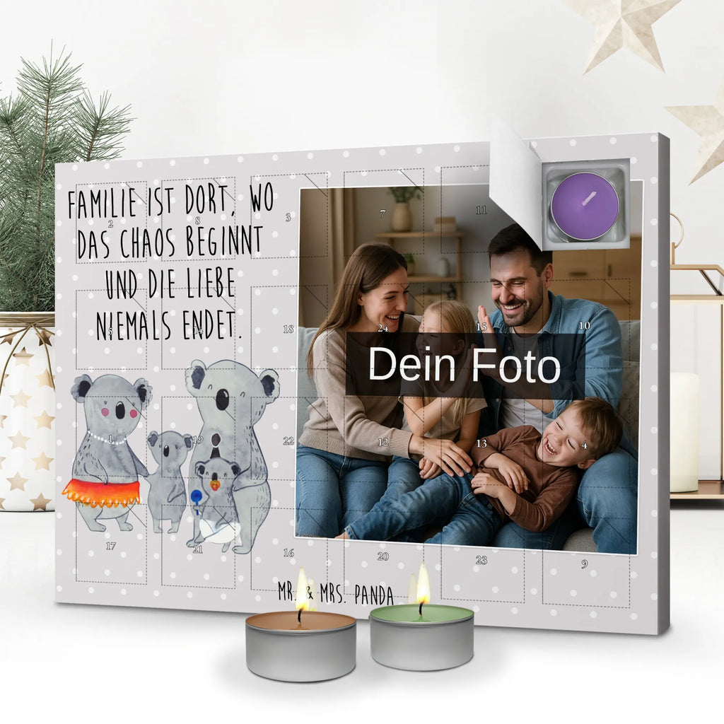 Personalisierter Duftkerzen Foto Adventskalender Koala Familie Personalisierter Duftkerzen Foto Adventskalender, Familie, Vatertag, Muttertag, Bruder, Schwester, Mama, Papa, Oma, Opa, Koalas, Geschwister, Family, Familienleben, Kinder, Koala
