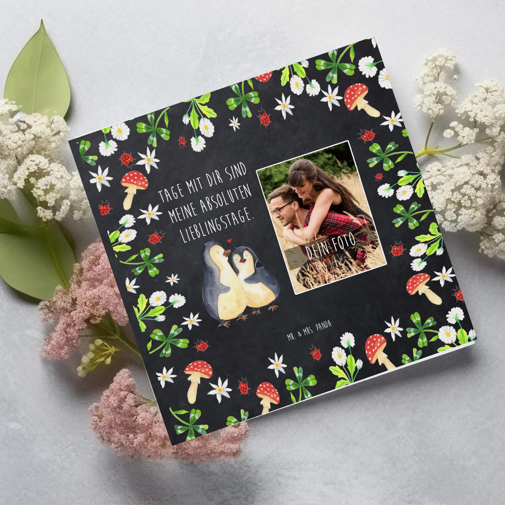 Personalized Photo Deluxe Card Penguin embrace Personalisierte Foto Grußkarte, Pinguin, Liebe, Liebespaar, Liebesbeweis, Liebesgeschenk, Verlobung, Jahrestag, Hochzeitstag, Hochzeit, Hochzeitsgeschenk