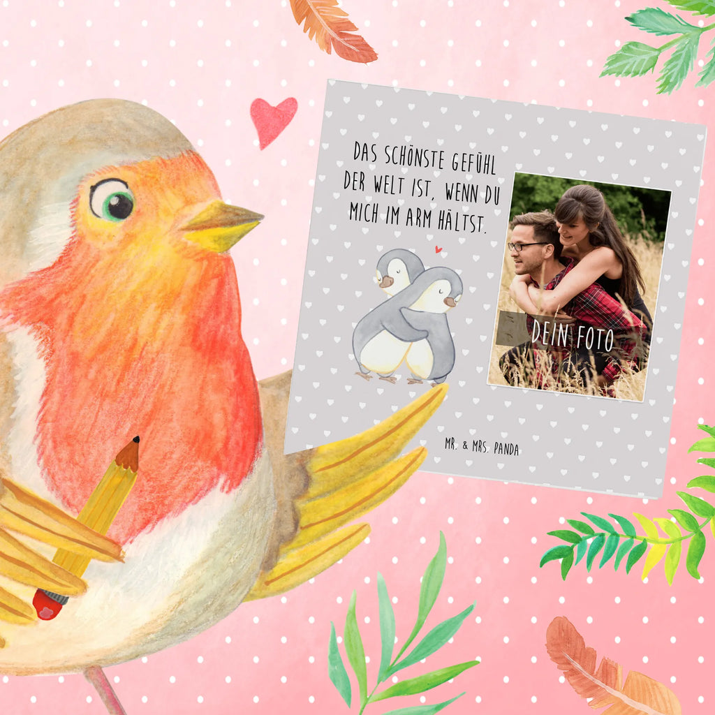 Personalisierte Foto Deluxe Karte Pinguine Kuscheln Personalisierte Foto Grußkarte, Liebe, Partner, Freund, Freundin, Ehemann, Ehefrau, Heiraten, Verlobung, Heiratsantrag, Liebesgeschenk, Jahrestag, Hocheitstag, Geschenk für Partner, Geschenk für Freundin, Hochzeitstag, für Männer, Geschenk für Frauen, Valentinstag, Liebesbeweis, Mitbringsel, für Ehemann