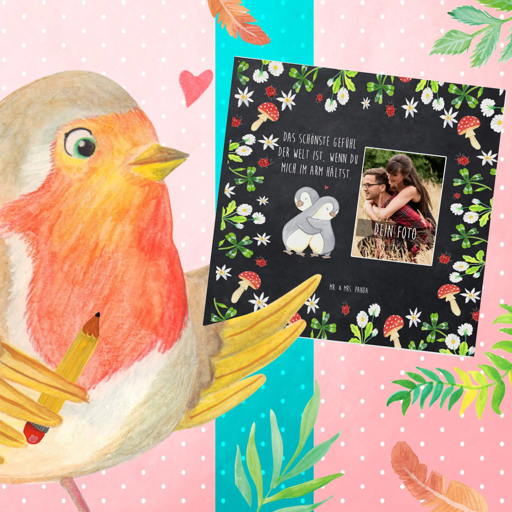 Personalisierte Foto Deluxe Karte Pinguine Kuscheln Personalisierte Foto Grußkarte, Liebe, Partner, Freund, Freundin, Ehemann, Ehefrau, Heiraten, Verlobung, Heiratsantrag, Liebesgeschenk, Jahrestag, Hocheitstag, Geschenk für Partner, Geschenk für Freundin, Hochzeitstag, für Männer, Geschenk für Frauen, Valentinstag, Liebesbeweis, Mitbringsel, für Ehemann