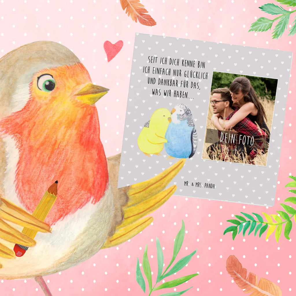 Personalisierte Foto Deluxe Karte Wellensittich Liebe Personalisierte Foto Grußkarte, Liebe, Partner, Freund, Freundin, Ehemann, Ehefrau, Heiraten, Verlobung, Heiratsantrag, Liebesgeschenk, Jahrestag, Hocheitstag, Kuscheln, Vögel, Wellensittich, Nähe, Vertrauen