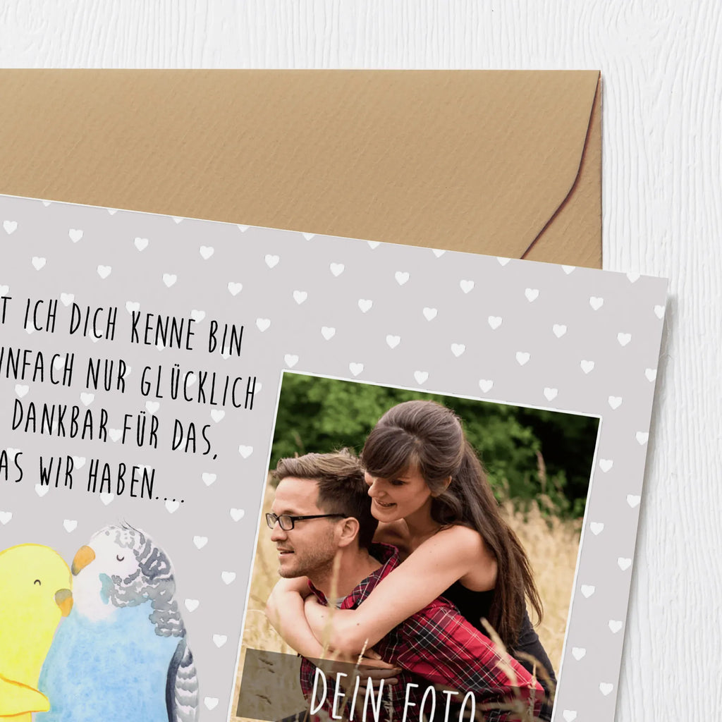 Personalisierte Foto Deluxe Karte Wellensittich Liebe Personalisierte Foto Grußkarte, Liebe, Partner, Freund, Freundin, Ehemann, Ehefrau, Heiraten, Verlobung, Heiratsantrag, Liebesgeschenk, Jahrestag, Hocheitstag, Kuscheln, Vögel, Wellensittich, Nähe, Vertrauen