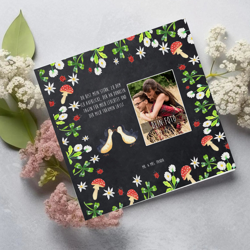 Personalisierte Foto Deluxe Karte Pinguin Liebe Personalisierte Foto Grußkarte, Liebe, Partner, Freund, Freundin, Ehemann, Ehefrau, Heiraten, Verlobung, Heiratsantrag, Liebesgeschenk, Jahrestag, Hocheitstag, Paar, Pinguin Liebe, Pinguin, Geschenk Hochzeitstag, Hochzeitstag, Liebesspruch, Pärchen. Liebespaar, Geschenk Freund, Geschenk Freundin, Hochzeit, Geschenkidee, Liebesbeweis, Love, Pinguinpaar, Verlobte, Gastgeschenk, Pinguine, Verlobter, Pinguin Paar