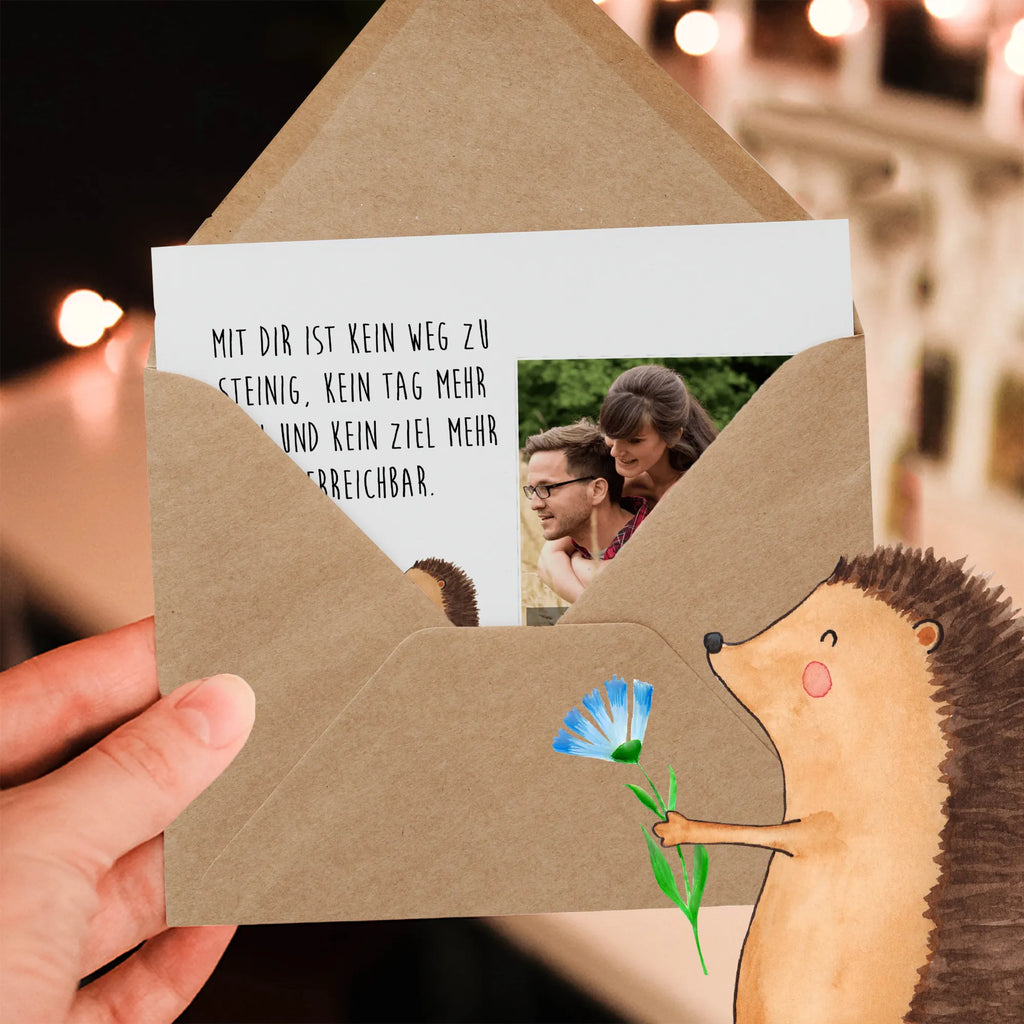 Personalized Photo Deluxe Card Hedgehogs in love Personalisierte Foto Grußkarte, Liebe, Partner, Freund, Freundin, Ehemann, Ehefrau, Heiraten, Verlobung, Heiratsantrag, Liebesgeschenk, Jahrestag, Hocheitstag, Verliebt, Hochzeitstag, Igel, Verlobt, Hochzeit, Liebesbeweis, Verheiratet, Geschenk