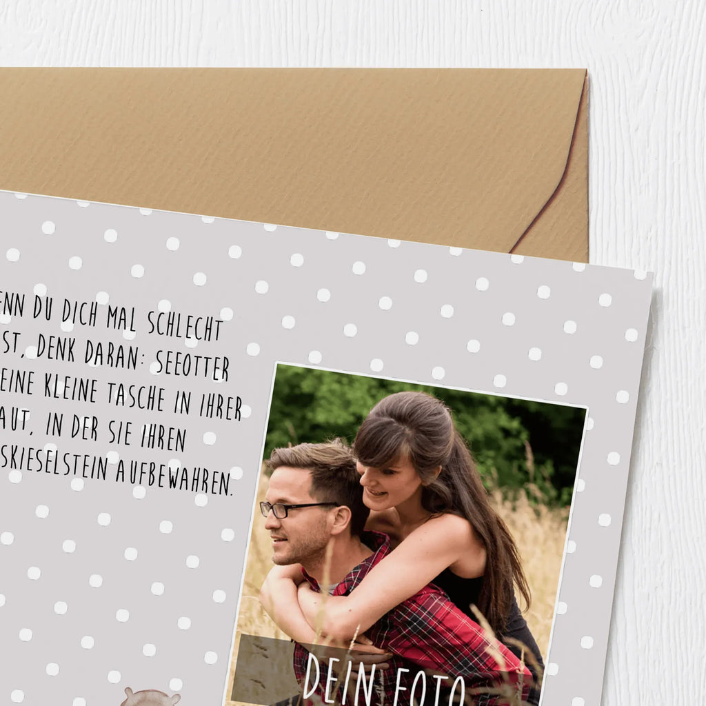 Personalized Photo Deluxe Card otter Stone Personalisierte Foto Grußkarte, Otter, Fischotter, Seeotter, Otter Seeotter See Otter