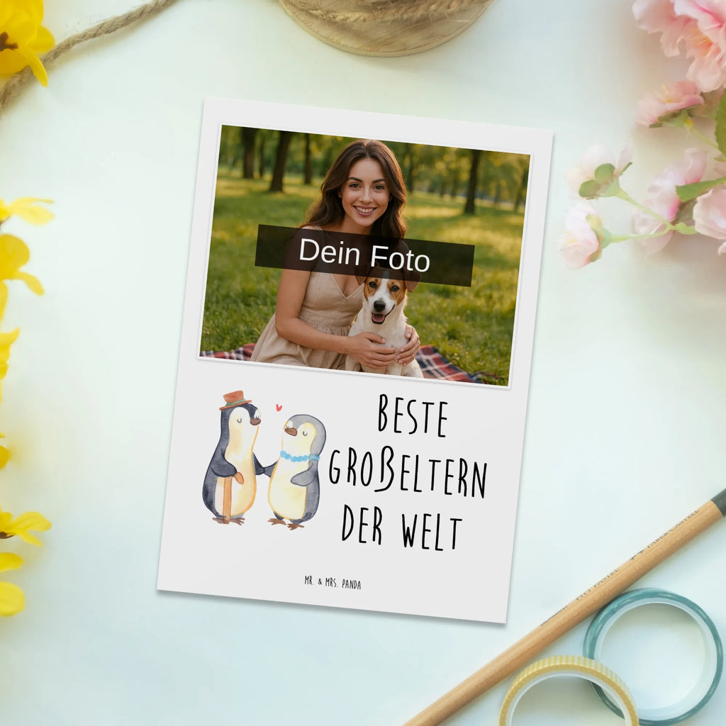 Personalisierte Foto Postkarte Pinguin Beste Großeltern der Welt Personalisierte Foto Postkarte, für, Dankeschön, Geschenk, Schenken, Geburtstag, Geburtstagsgeschenk, Geschenkidee, Danke, Bedanken, Mitbringsel, Freude machen, Geschenktipp, Großmutter, Grosseltern, Großvater, Opa, Bester, Großmama, Omi, Enkelkind, Oppa, Oppi, Ommi, Opi. Großpapa, Kleinigkeit, Omma, Enkelin, Oma, Enkel, Großeltern