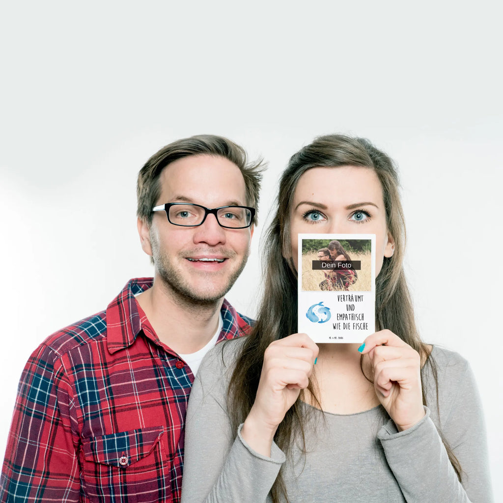 Personalisierte Foto Postkarte Sternzeichen Fische Personalisierte Foto Postkarte, Tierkreiszeichen, Sternzeichen, Horoskop, Astrologie, Aszendent, Geburtstag März, Geschenk März, Fische Sternbild, Fische Sternzeichen, Geburtstag Februar, Geschenk Februar, Fische Geschenk, Fisch