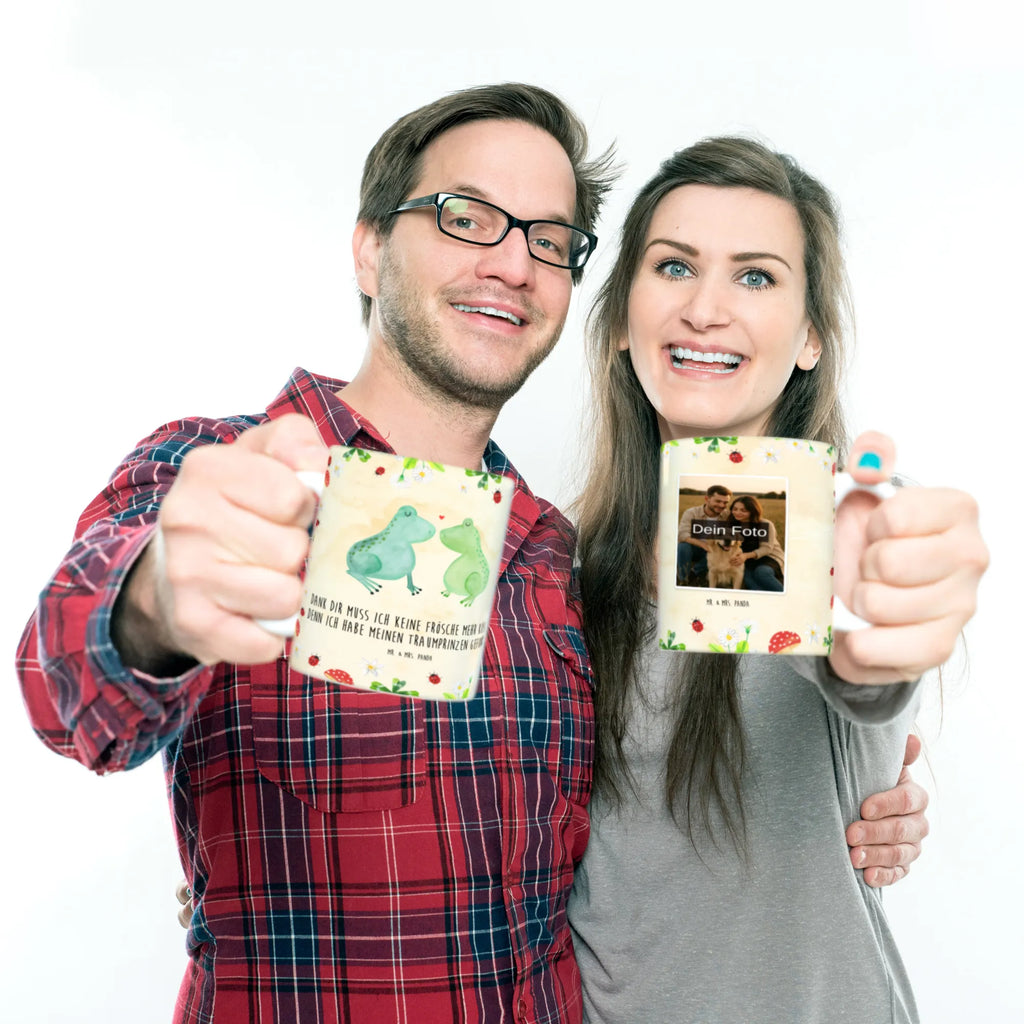 Personalized Photo Mug Frogs in love Personalisierte Foto Tasse, Freund, Freundin, Jahrestag, Verlobung, Liebesgeschenk, Ehefrau, Heiratsantrag, Heiraten, Hocheitstag, Ehemann, Partner, Liebe, Geschenk Freundin, Frosch, Frösche, Verheiratet, Froschkönig, Geschenk Hochzeit, Verliebt, Hochzeitstag, Fröschchen, Liebesbeweis, Geschenk Freund, Verlobt