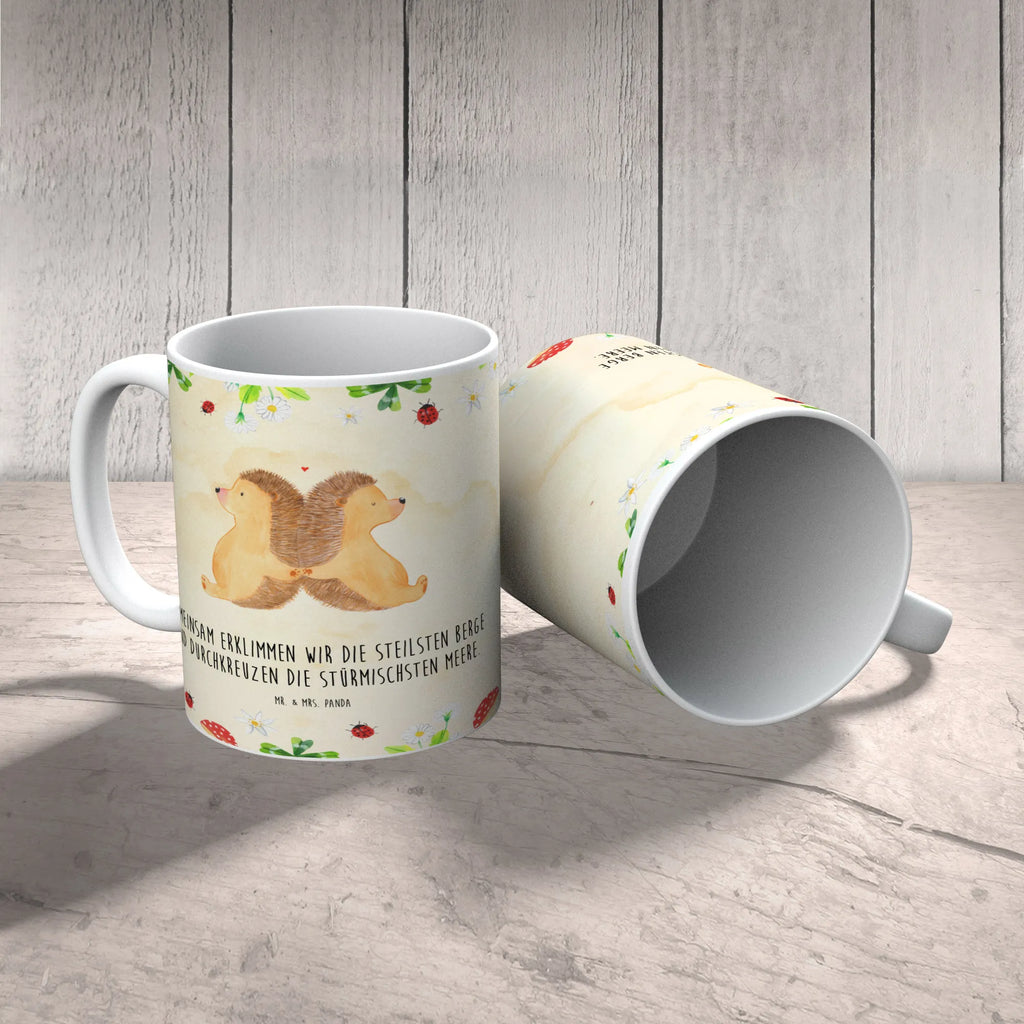 Personalized Photo Mug Hedgehogs holding hands Personalisierte Foto Tasse, Liebe, Partner, Freund, Freundin, Ehemann, Ehefrau, Heiraten, Verlobung, Heiratsantrag, Liebesgeschenk, Jahrestag, Hocheitstag, Igelliebe, Lieblingsmensch, Hand in Hand, Liebesbeweis, Hochzeit, große Liebe, Gemeinsamkeit, Igel, Love, Liebesbotschaft, Geschenk für zwei