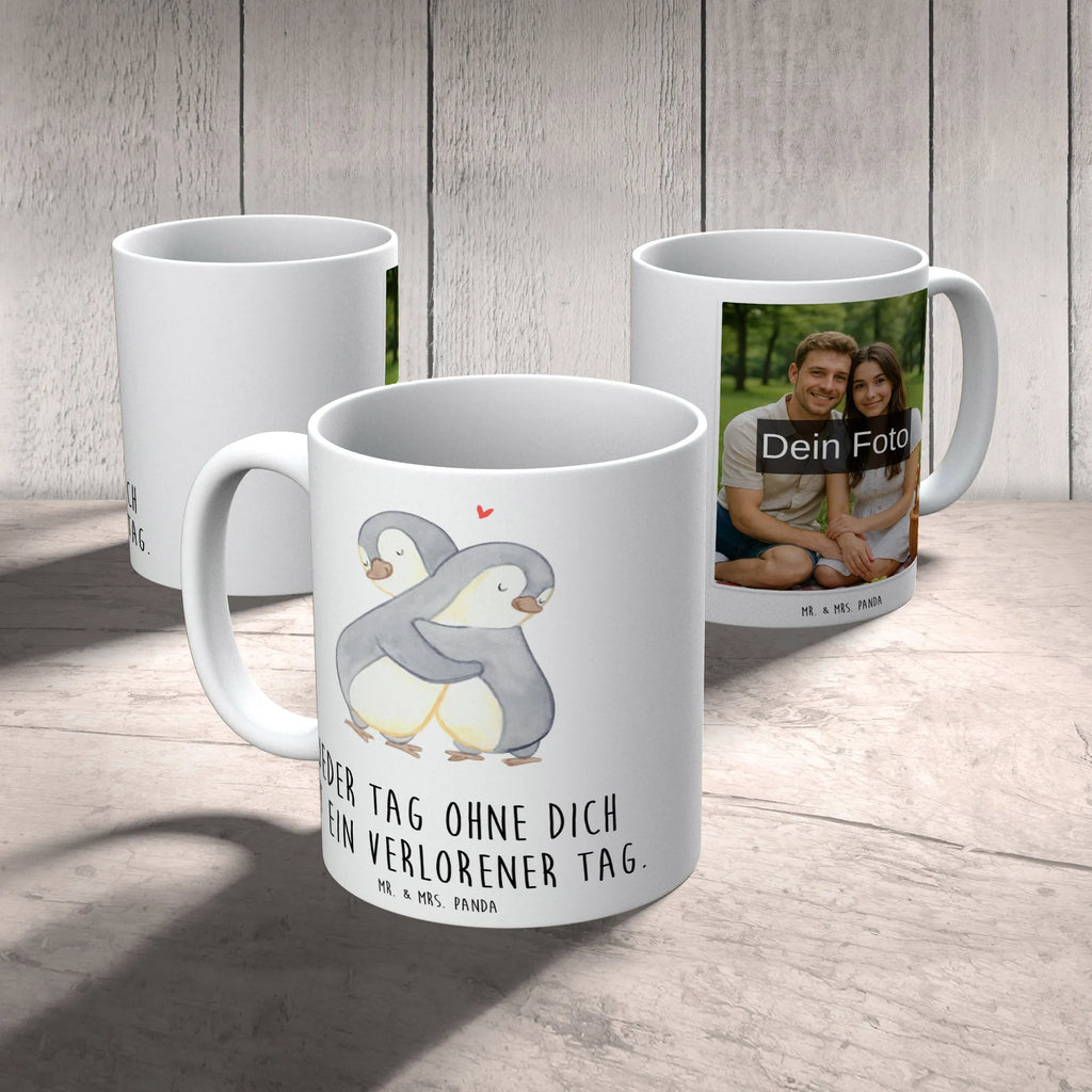 Personalized Photo Mug penguins Cuddle Personalisierte Foto Tasse, Liebe, Partner, Freund, Freundin, Ehemann, Ehefrau, Heiraten, Verlobung, Heiratsantrag, Liebesgeschenk, Jahrestag, Hocheitstag, Mitbringsel, für Männer, Geschenk für Frauen, Valentinstag, für Ehemann, Geschenk für Freundin, Hochzeitstag, Liebesbeweis, Geschenk für Partner