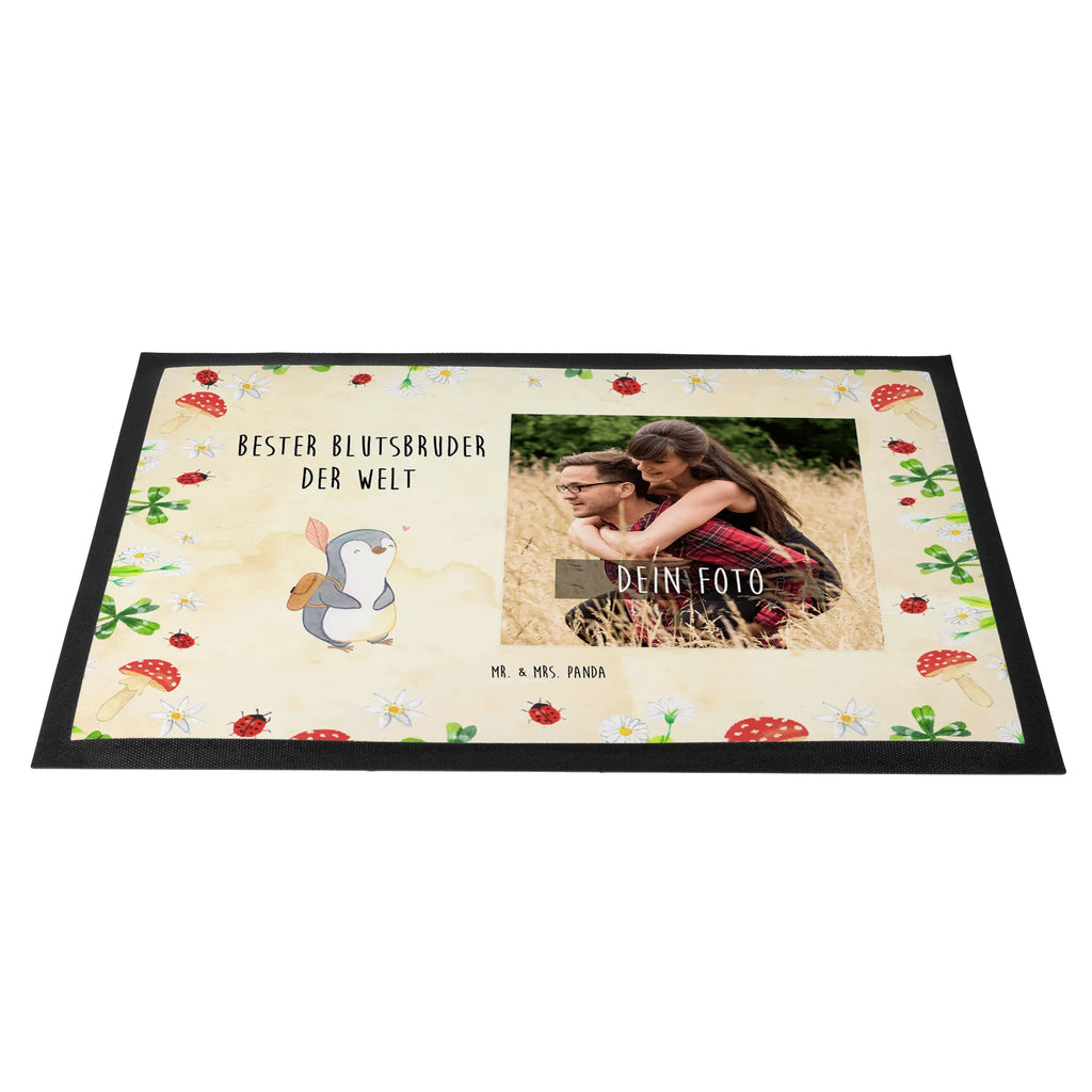 Personalisierte Foto Fußmatte Pinguin Bester Blutsbruder der Welt Personalisierte Foto Fußmatte, für, Dankeschön, Geschenk, Schenken, Geburtstag, Geburtstagsgeschenk, Geschenkidee, Danke, Bedanken, Mitbringsel, Freude machen, Geschenktipp, Blutsbruder, Blutsgeschwister, Freund, Brüder, Geschwister, Bruderherz, Brother, Familie, Kleinigkeit, Bester, Sido