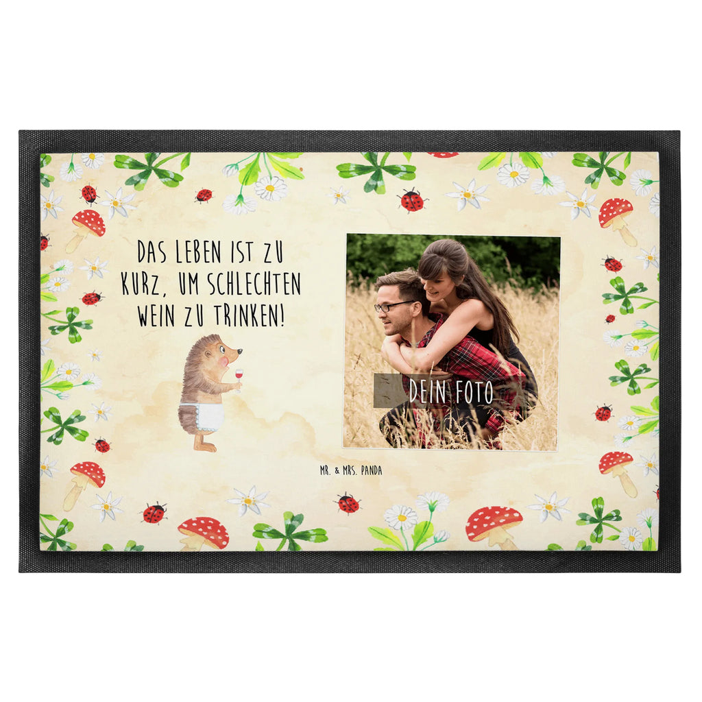 Personalisierte Foto Fußmatte Igel Wein Personalisierte Foto Fußmatte, Tiermotive, Gute Laune, lustige Sprüche, Tiere, Wein Deko, Geschenk Weintrinker, Rotwein, Weinglas, Wein trinken, Geschenk Weinliebhaber, Weißwein, Wein Spruch, Igel