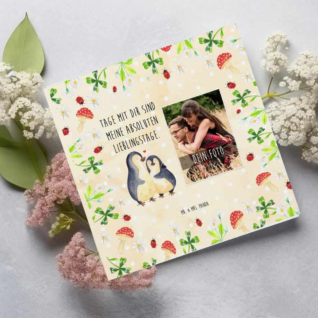 Personalized Photo Deluxe Card Penguin embrace Personalisierte Foto Grußkarte, Pinguin, Liebe, Liebespaar, Liebesbeweis, Liebesgeschenk, Verlobung, Jahrestag, Hochzeitstag, Hochzeit, Hochzeitsgeschenk