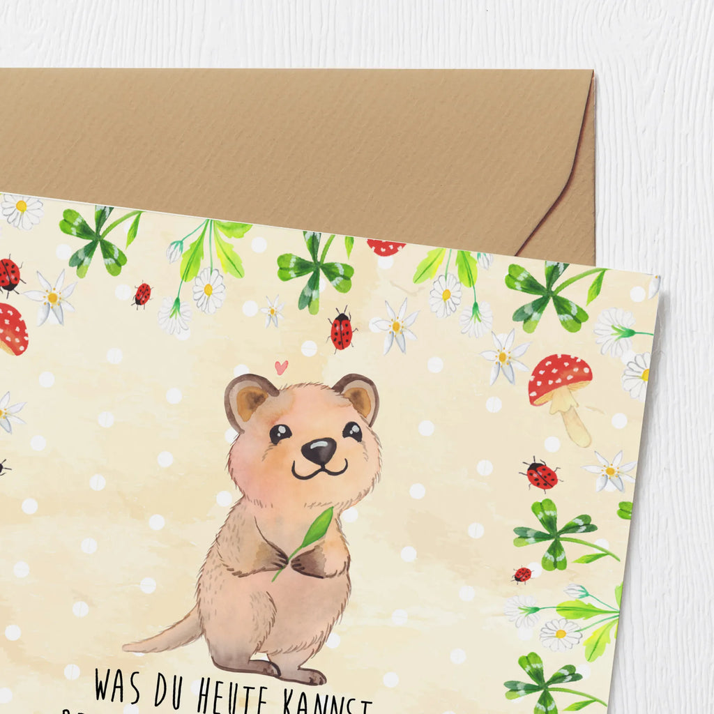 Deluxe Card Quokka Happy Hochwertige Klappkarte, Hochzeitskarte, Karte, Einladungskarte, Grußkarte, Geburtstagskarte, Klappkarte, Glückwunschkarte, Hochwertige Grußkarte, Tiermotive, Gute Laune, lustige Sprüche, Tiere, Lustiger Spruch, Quokka, Dinge erledigen, Verschieben, Aufschieberitis, Niedliches Tier