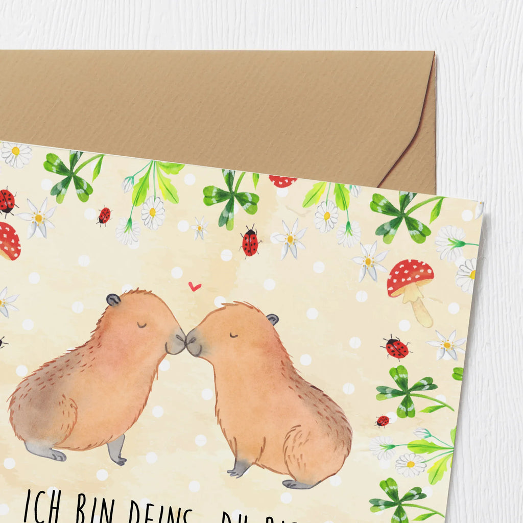 Deluxe Card Capybara love Glückwunschkarte, Grußkarte, doppelkarte, anlasskarte, faltkarte, Klappkarte, Lustige Sprüche, Tiere, Tiermotive, Gute Laune, Romantisches Geschenk, Jahrestag, Herzlich, Liebesspruch, Ehejubiläum, Capybara, Du Bist Meins, Kuschel Capybaras, Liebe, Liebesbeweis, Verliebt, Paar, Tierliebe, Partnertiere, Verschmolzen, Valentinstag, Geschenkidee, Handgezeichnet, Beziehung, Ich Bin Deins