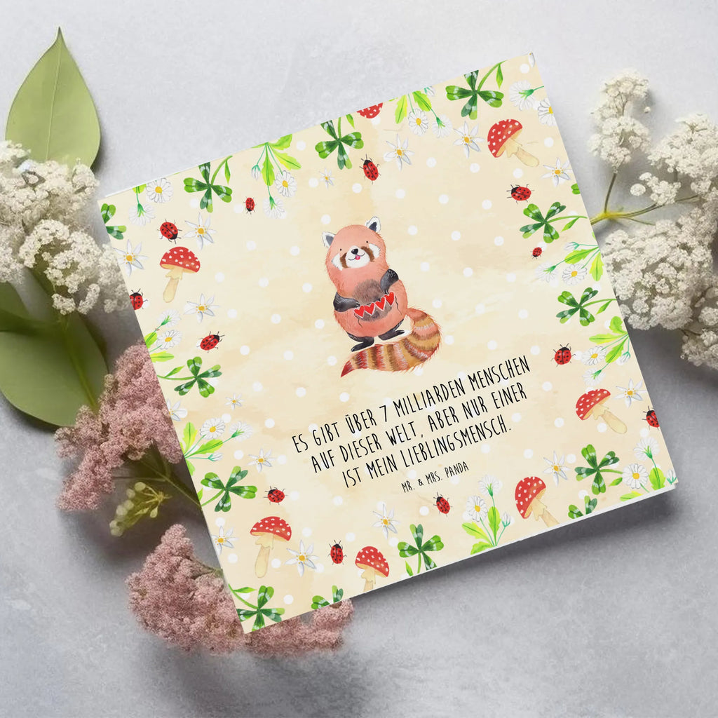 Deluxe Card red panda Hochzeitskarte, Glückwunschkarte, Grußkarte, Klappkarte, Einladungskarte, Geburtstagskarte, Karte, Hochwertige Grußkarte, Hochwertige Klappkarte, Tiermotive, Gute Laune, lustige Sprüche, Tiere, Liebe, Rot, Herz, Liebling, Panda, Lieblingsmensch
