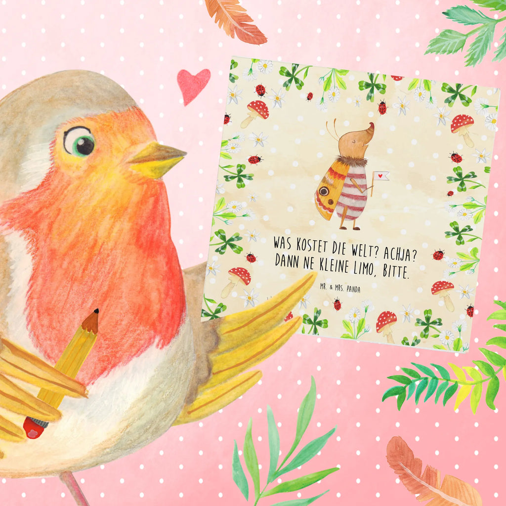 Deluxe Karte Nachtfalter Fähnchen Karte, Hochwertige Klappkarte, Geburtstagskarte, Glückwunschkarte, Einladungskarte, Klappkarte, Grußkarte, Hochwertige Grußkarte, Hochzeitskarte, Tiermotive, Gute Laune, lustige Sprüche, Tiere, Nachtfalter, Spruch lustig, Spruch witzig, Was kostet die Welt, Käfer, niedlich, Küche Deko, süß