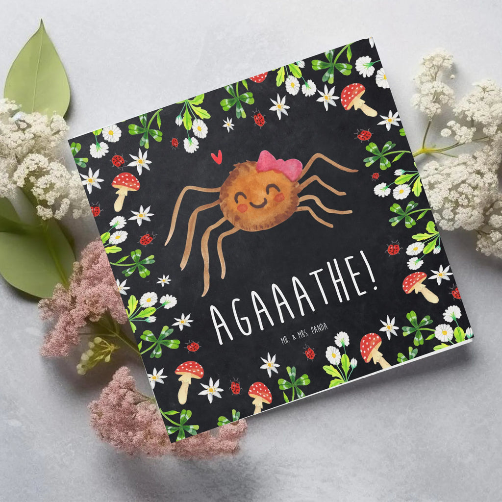 Deluxe Card Spider Agathe Joy Glückwunschkarte, Grußkarte, Hochzeitskarte, Karte, Hochwertige Grußkarte, Klappkarte, Einladungskarte, Hochwertige Klappkarte, Geburtstagskarte, Spinne Agathe, Spinne, Agathe, Videos, Merchandise, Beliebte Spinne, Viral, Viraler Hit, Trend