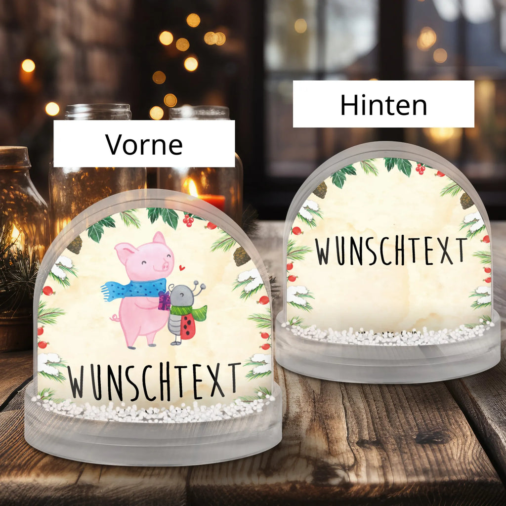Personalized Snow Globe Glow Pig Snuggle Schneekugel Für Sammler Personalisiert, Romantische Schneekugel Mit Wunschtext, Schneekugel Mit Herz Und Namen, Winterkugel Mit Wunschtext, Schneekugel Mit Gravur, Schneekugel Mit Stadtmotiv Und Namen, Schneekugel Mit Initialen, Schneekugel Für Erwachsene Mit Namen, Schneekugel Als Geschenk Mit Namen, Glaskugel Mit Namen, Schneekugel Mit Spruch, Schneekugel Für Paare Mit Gravur, Weihnachtskugel Mit Wunschtext, Schneekugel Mit Figur Und Gravur, Klassische Schneekugel Mit Namen, Schneekugel Mit Datum, Schneekugel Mit Text, Schneekugel Mit Wunschtext, Personalisierte Schneekugel, Schneekugel Für Kinder Mit Wunschtext, Schneekugel Mit Spieluhr Und Gravur, Geschenkidee Schneekugel Mit Namen, Schneekugel Mit Liebevollem Text, Moderne Schneekugel Mit Text, Schneekugel Selbst Gestalten, Schneekugel Mit Namen, Schneekugel Weihnachten Mit Namen, Schneekugel Mit Licht Und Wunschtext, Schneekugel Mit Tiermotiv Und Wunschtext, Winter, Weihnachten, Weihnachtsdeko, Nikolaus, Advent, Heiligabend, Wintermotiv, Süßer Marienkäfer gibt Geschenk, Smörle der stolze Marienkäfer, Herzliches Marienkäfer Motiv, Romantische Geschenkidee Glühwein, Winterlicher Glühwein Spruch, Kreatives Glühschwein Design, Handgezeichnetes Glühschwein, Glühwein Liebhaber Geschenk, Glühwein ist köstlich Spruch, Marienkäfer in Winterkleidung