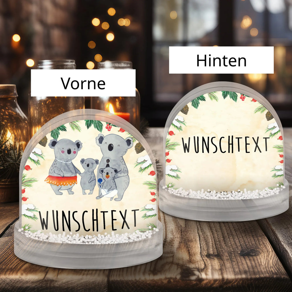 Personalized Snow Globe Koala Family Winterkugel Mit Wunschtext, Schneekugel Für Paare Mit Gravur, Weihnachtskugel Mit Wunschtext, Personalisierte Schneekugel, Schneekugel Mit Text, Schneekugel Als Geschenk Mit Namen, Schneekugel Mit Initialen, Geschenkidee Schneekugel Mit Namen, Schneekugel Mit Figur Und Gravur, Schneekugel Für Kinder Mit Wunschtext, Glaskugel Mit Namen, Schneekugel Mit Gravur, Schneekugel Mit Namen, Romantische Schneekugel Mit Wunschtext, Schneekugel Selbst Gestalten, Schneekugel Mit Liebevollem Text, Schneekugel Mit Datum, Schneekugel Für Erwachsene Mit Namen, Klassische Schneekugel Mit Namen, Moderne Schneekugel Mit Text, Schneekugel Für Sammler Personalisiert, Schneekugel Mit Tiermotiv Und Wunschtext, Schneekugel Mit Wunschtext, Schneekugel Mit Spieluhr Und Gravur, Schneekugel Mit Stadtmotiv Und Namen, Schneekugel Mit Spruch, Schneekugel Mit Herz Und Namen, Schneekugel Weihnachten Mit Namen, Schneekugel Mit Licht Und Wunschtext, Familie, Vatertag, Muttertag, Bruder, Schwester, Mama, Papa, Oma, Opa, Familienleben, Koalas, Koala, Geschwister, Kinder, Family