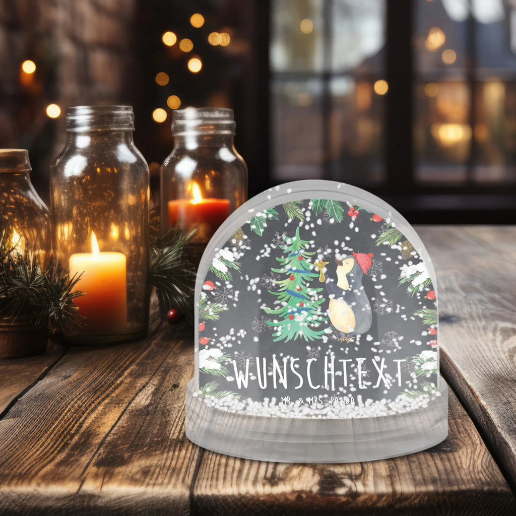 Personalisierte Schneekugel Pinguin Weihnachtsbaum Schneekugel Mit Figur Und Gravur, Personalisierte Schneekugel, Schneekugel Mit Liebevollem Text, Winterkugel Mit Wunschtext, Schneekugel Mit Stadtmotiv Und Namen, Schneekugel Mit Spieluhr Und Gravur, Schneekugel Für Paare Mit Gravur, Schneekugel Für Sammler Personalisiert, Schneekugel Weihnachten Mit Namen, Schneekugel Mit Licht Und Wunschtext, Schneekugel Mit Datum, Schneekugel Mit Herz Und Namen, Schneekugel Mit Namen, Romantische Schneekugel Mit Wunschtext, Schneekugel Für Kinder Mit Wunschtext, Schneekugel Mit Initialen, Schneekugel Mit Text, Glaskugel Mit Namen, Schneekugel Mit Wunschtext, Schneekugel Mit Tiermotiv Und Wunschtext, Schneekugel Für Erwachsene Mit Namen, Klassische Schneekugel Mit Namen, Geschenkidee Schneekugel Mit Namen, Schneekugel Mit Spruch, Schneekugel Selbst Gestalten, Schneekugel Als Geschenk Mit Namen, Schneekugel Mit Gravur, Moderne Schneekugel Mit Text, Weihnachtskugel Mit Wunschtext, Winter, Weihnachten, Weihnachtsdeko, Nikolaus, Advent, Heiligabend, Wintermotiv, Pinguin